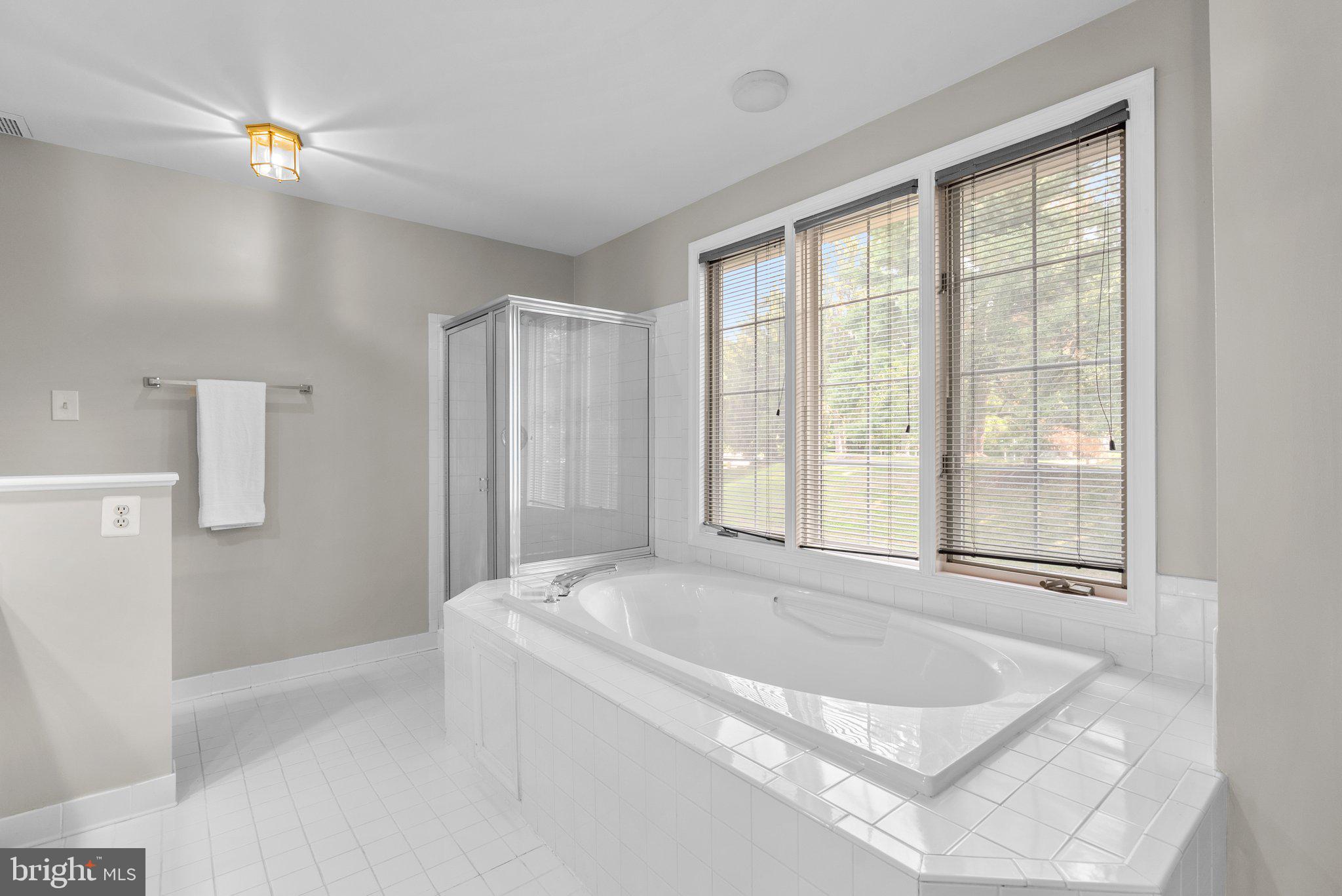 ROSEWOOD MANOR - Residential