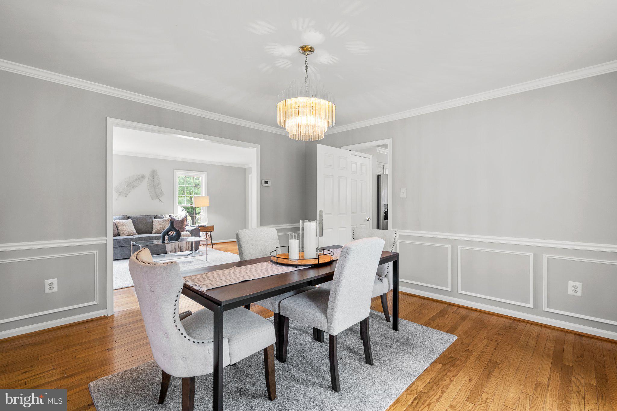 ROSEWOOD MANOR - Residential