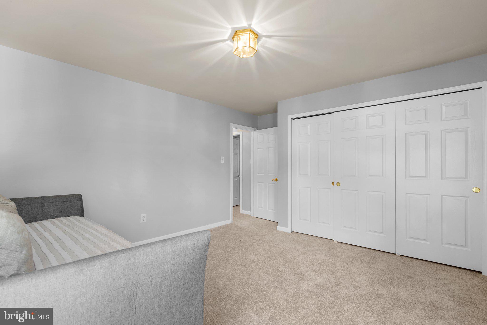 ROSEWOOD MANOR - Residential