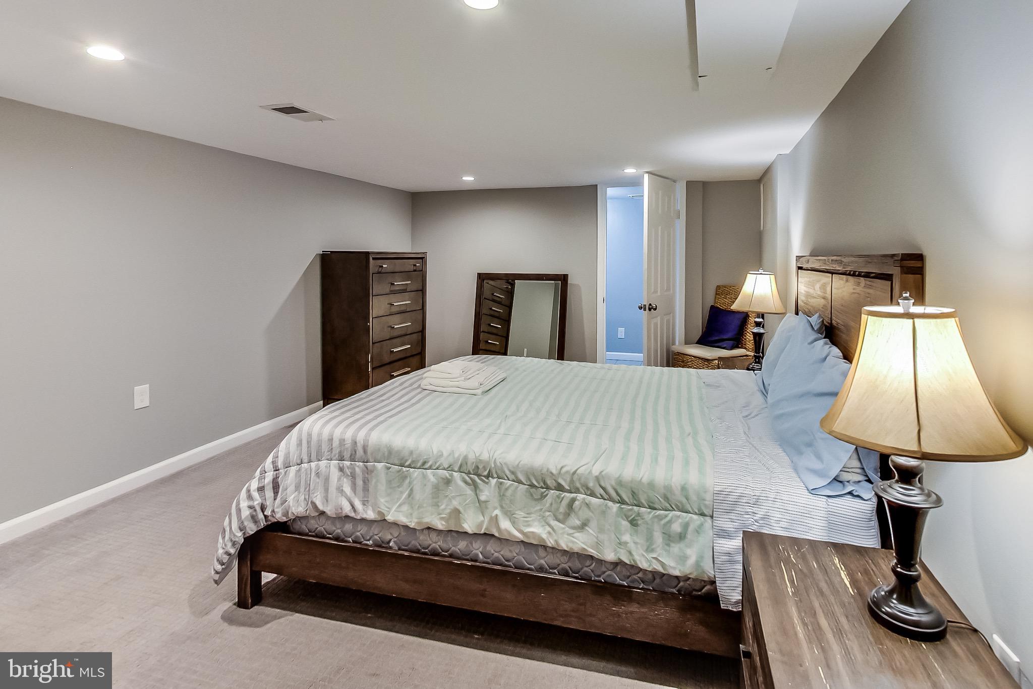 ALEXANDRIA - Residential