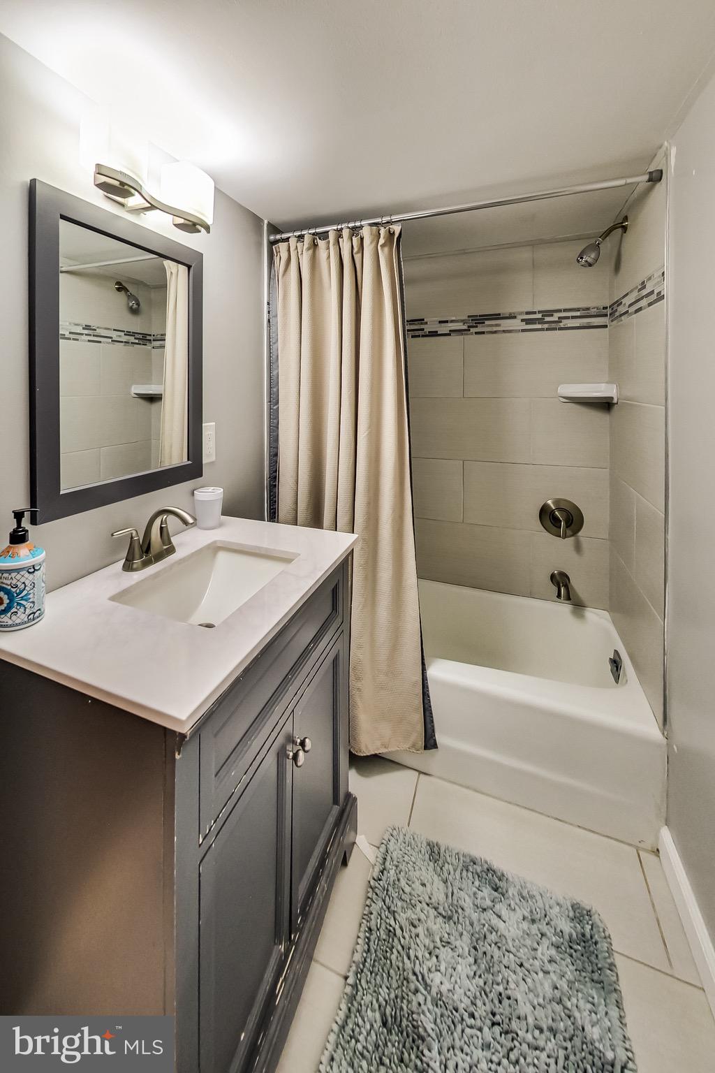 ALEXANDRIA - Residential