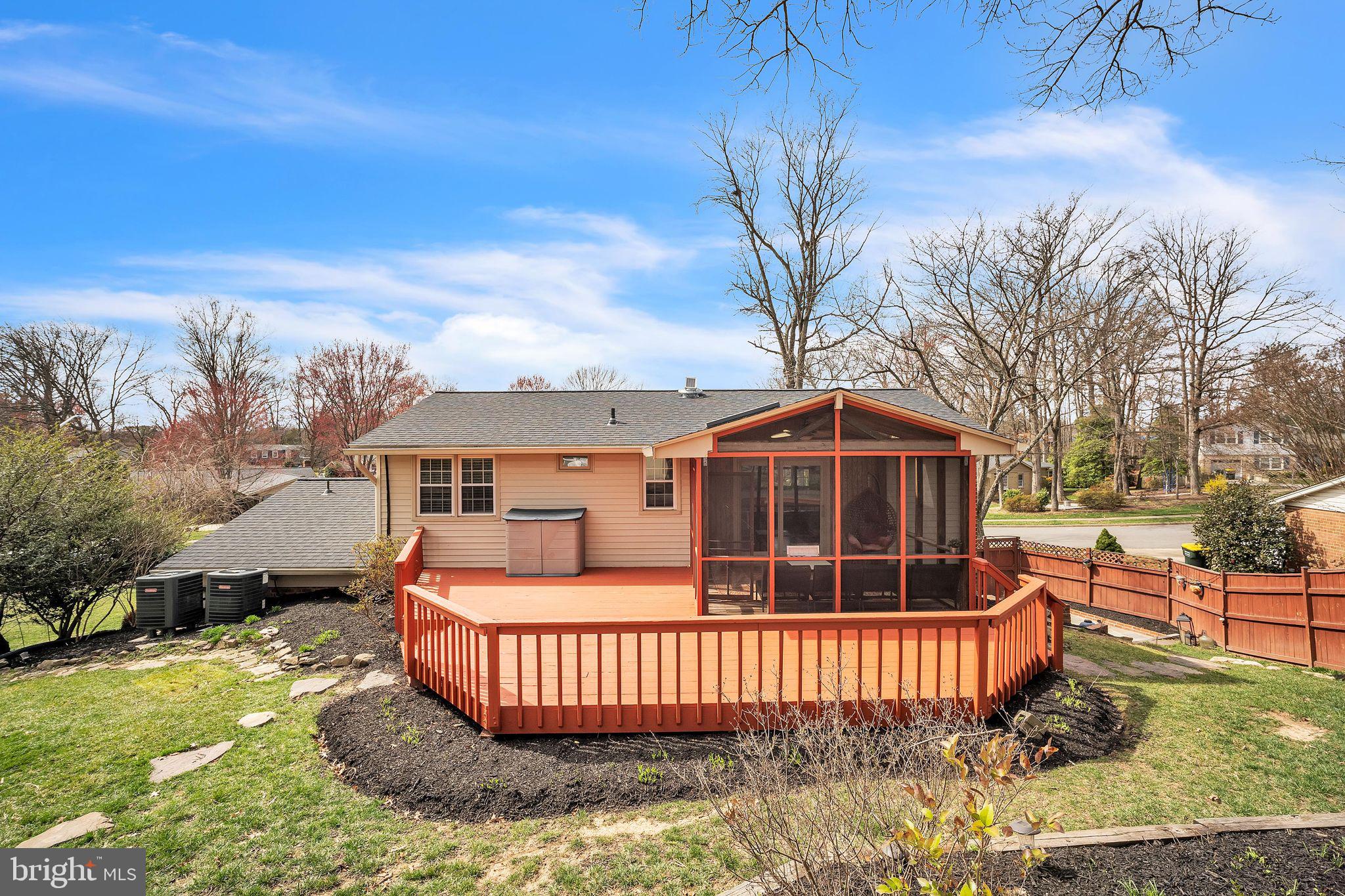 KINGS PARK WEST - Residential