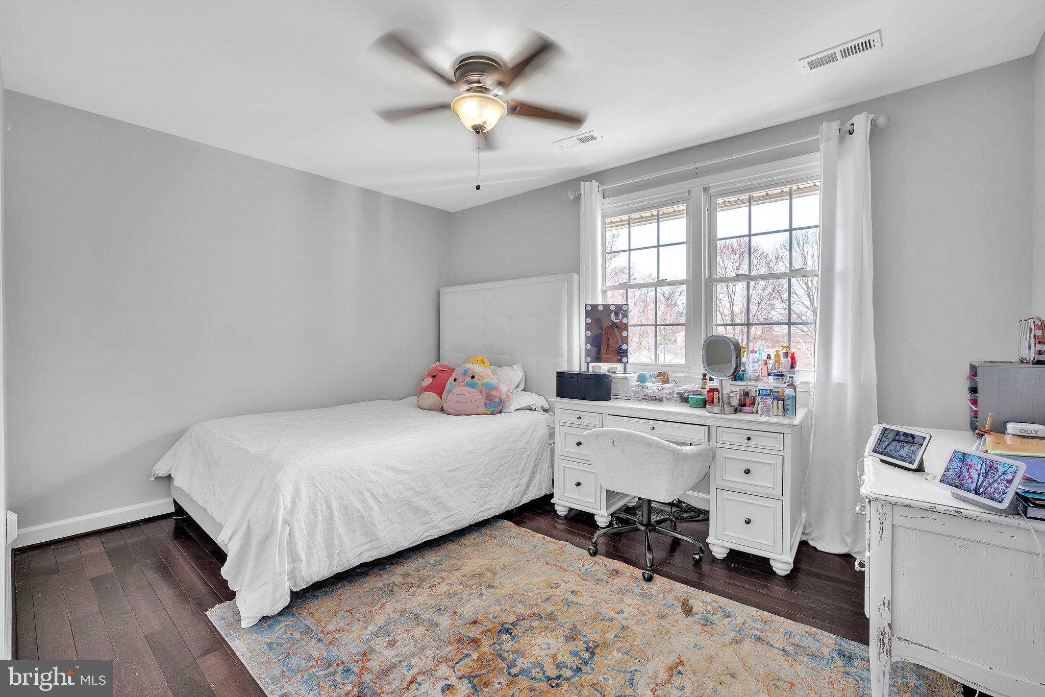 KINGS PARK WEST - Residential