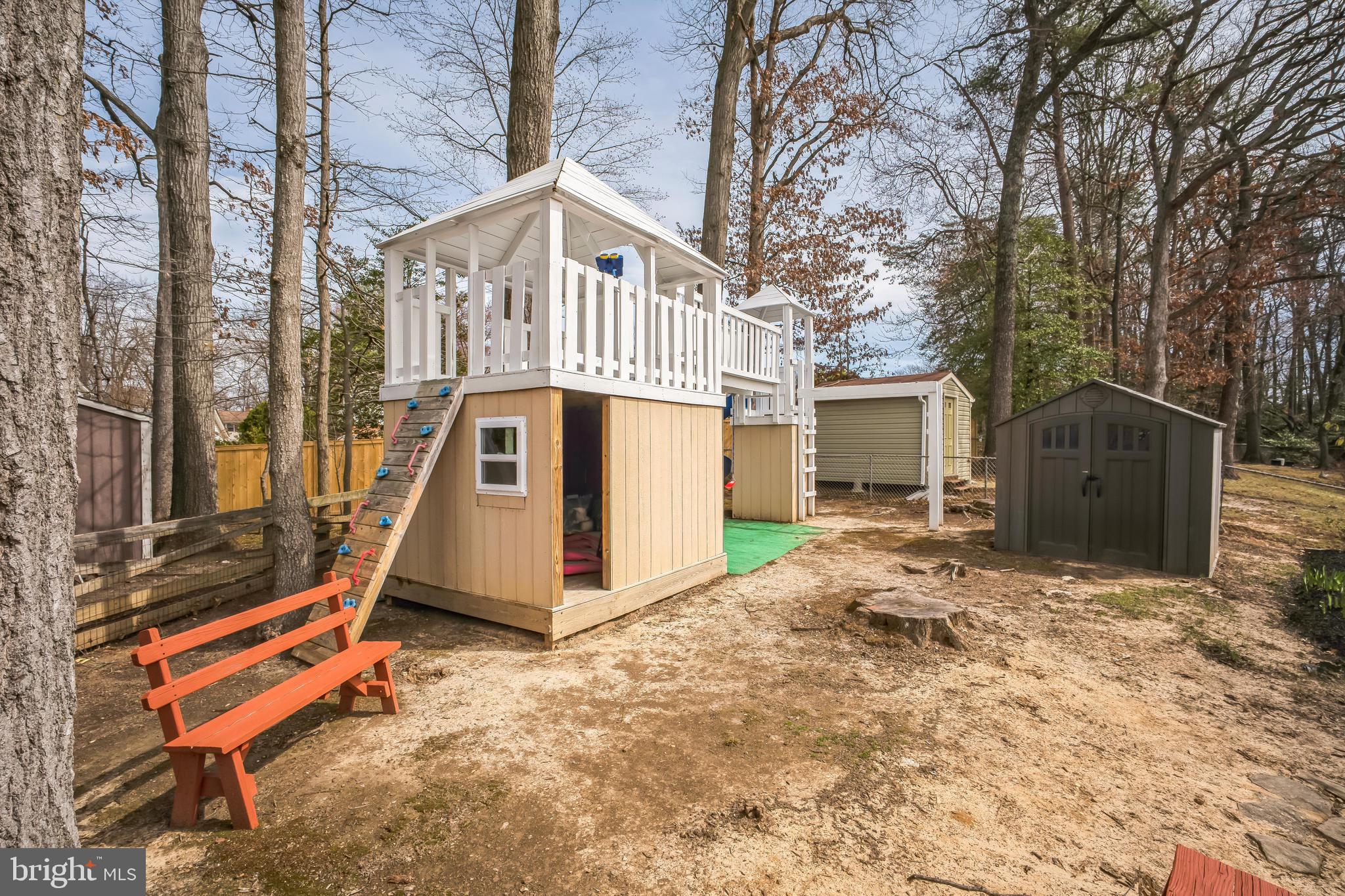 KINGS PARK WEST - Residential