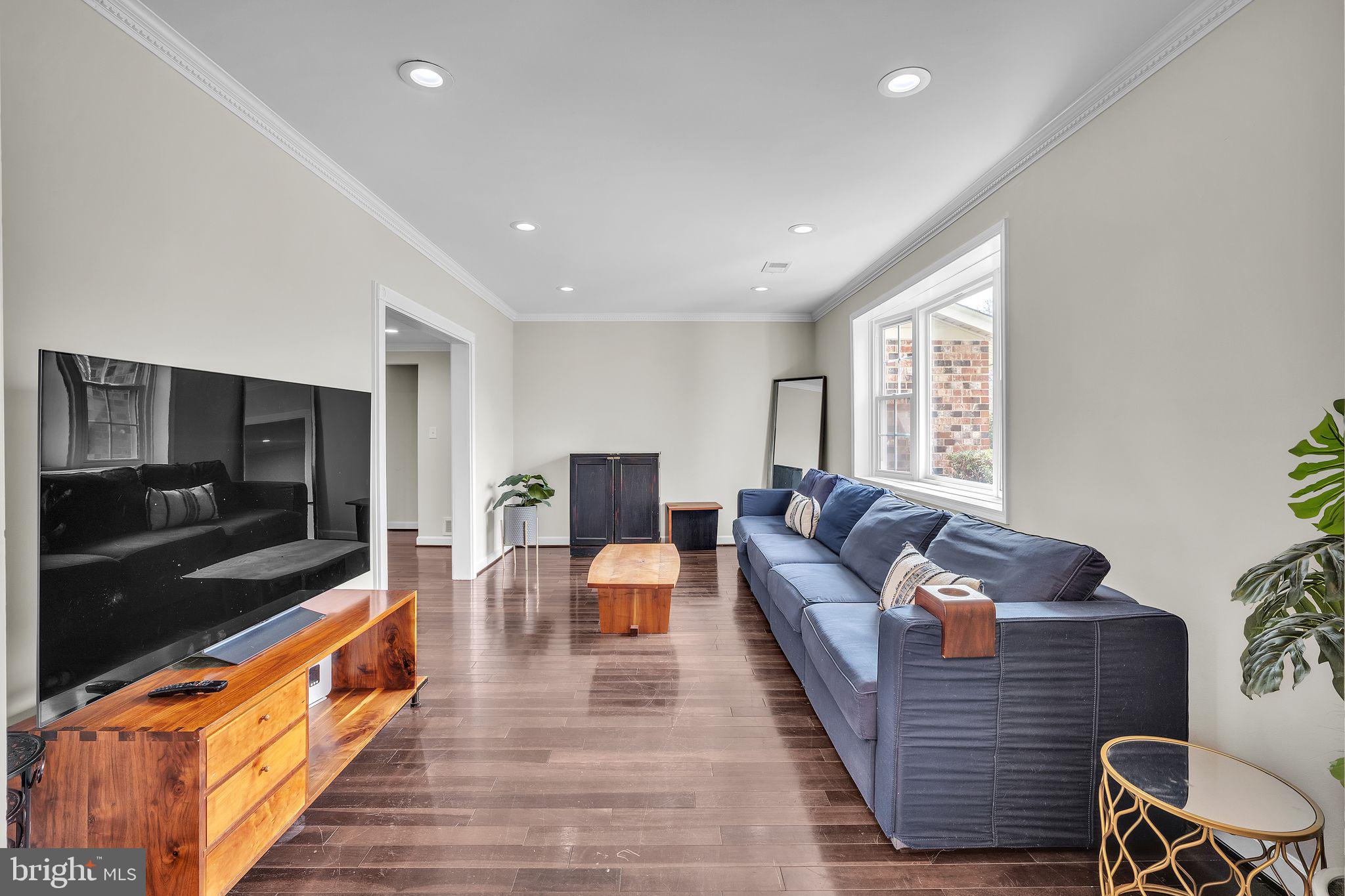 KINGS PARK WEST - Residential