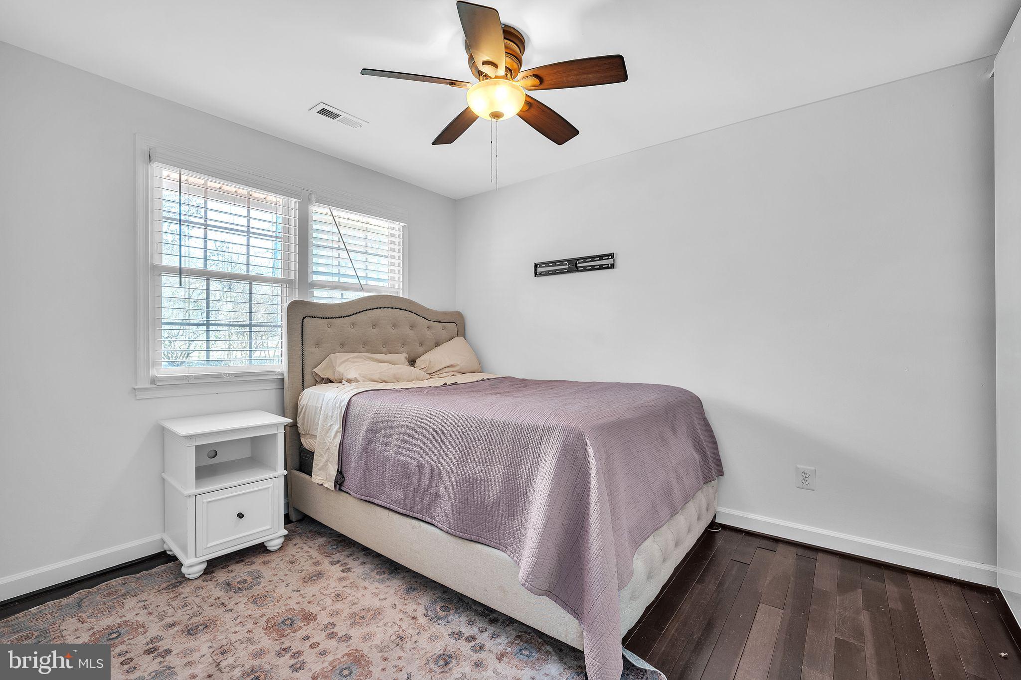 KINGS PARK WEST - Residential