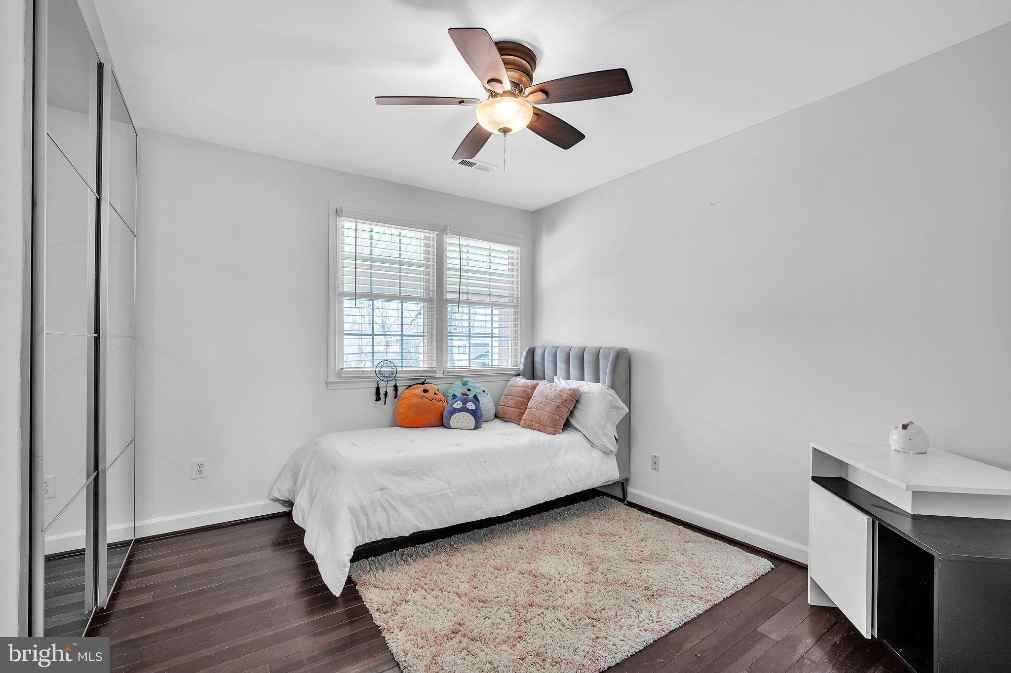 KINGS PARK WEST - Residential