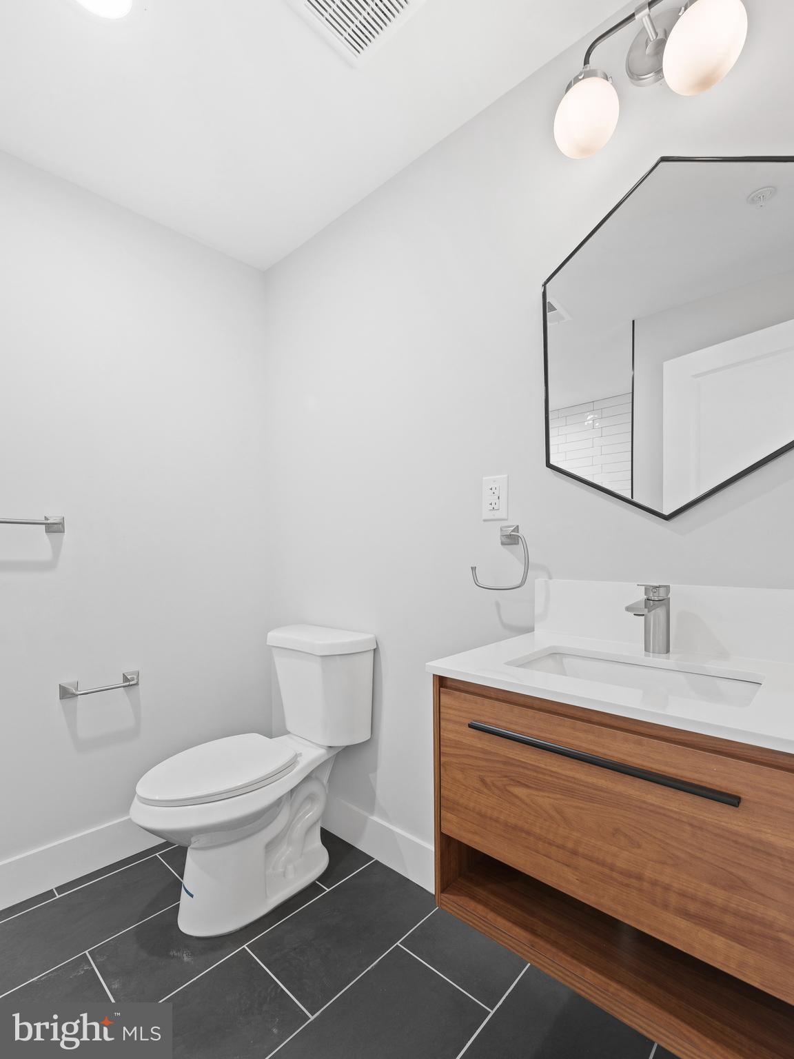 OVERBROOK - Residential Lease