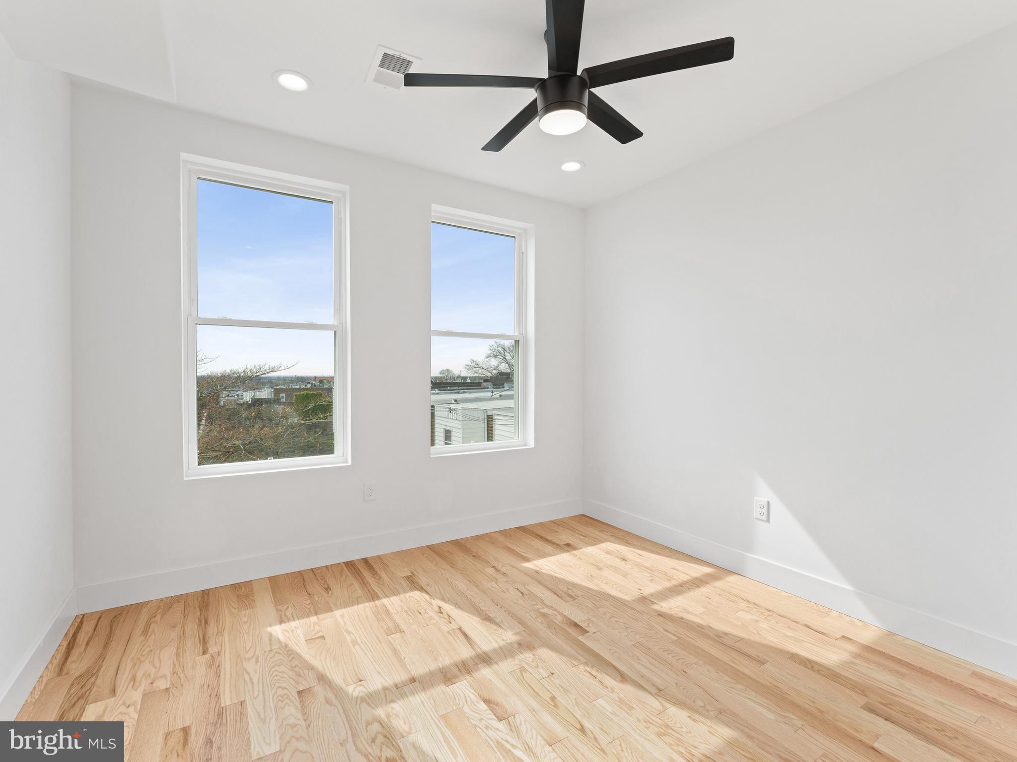 OVERBROOK - Residential Lease