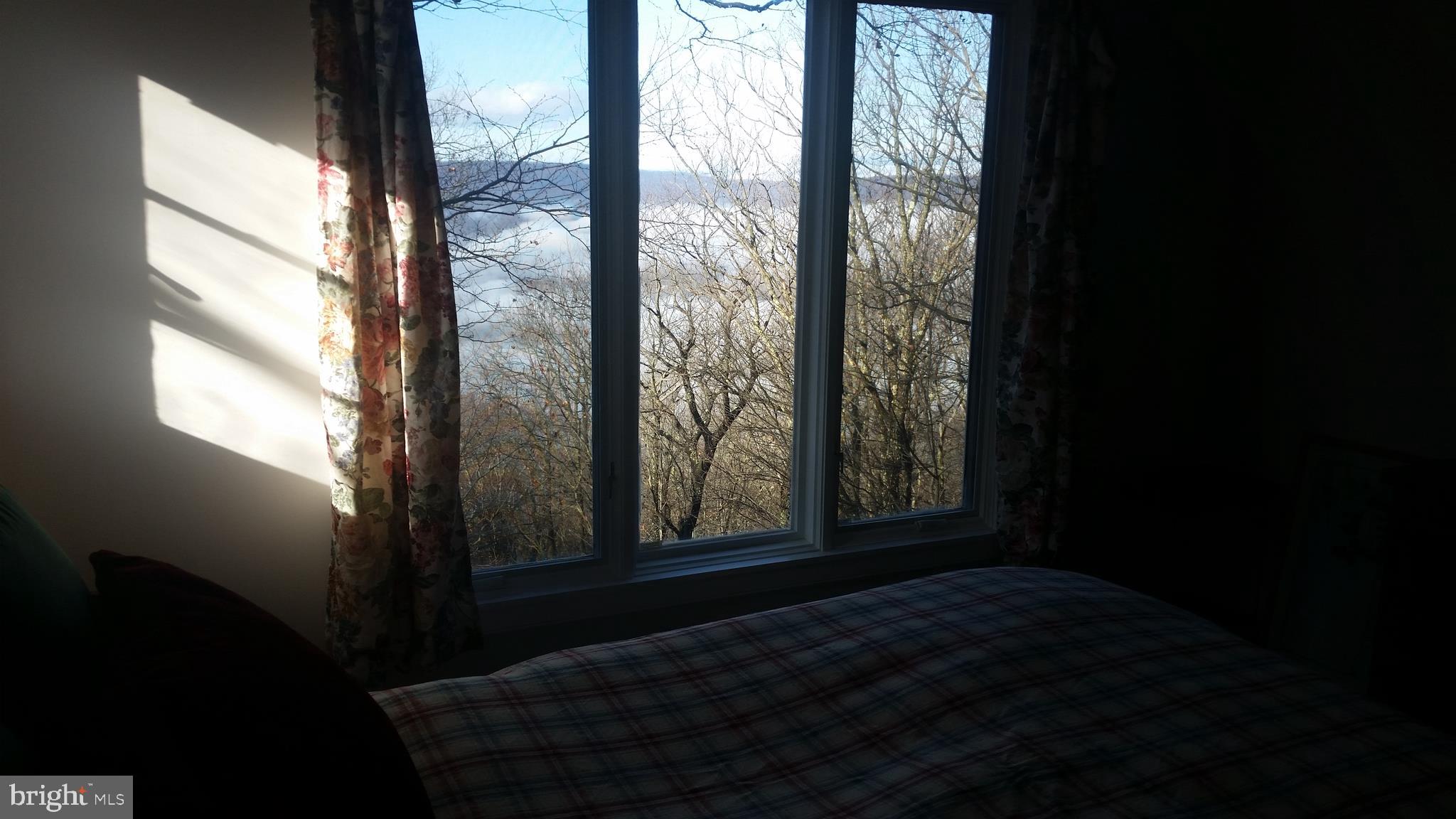 POTOMAC VALLEY VISTA - Residential