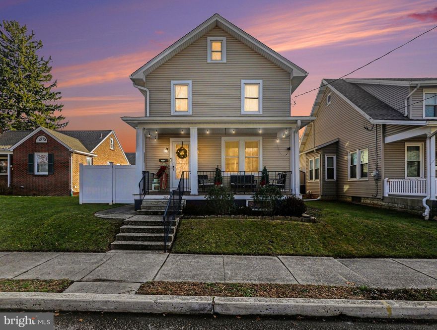 A MUST SEE!    MOVE IN READY!!
Nestled in the beautiful Borough of Mechanicsburg, this 3 bedroom, with an additional room for an office is a perfect fit for anyone.  This home was recently renovated in FULL in 2020.  Basement is renovated and mostly finished.  New HVAC system, central air, new windows, and new flooring in each room.  New kitchen and bathrooms.  New roof in 2022.   Replacement windows installed in 2020.  New privacy fence installed creating a great outdoor space.  Walking distance to community parks and Mechanicsburg area schools as well as shopping and restaurants in historic downtown Mechanicsburg.