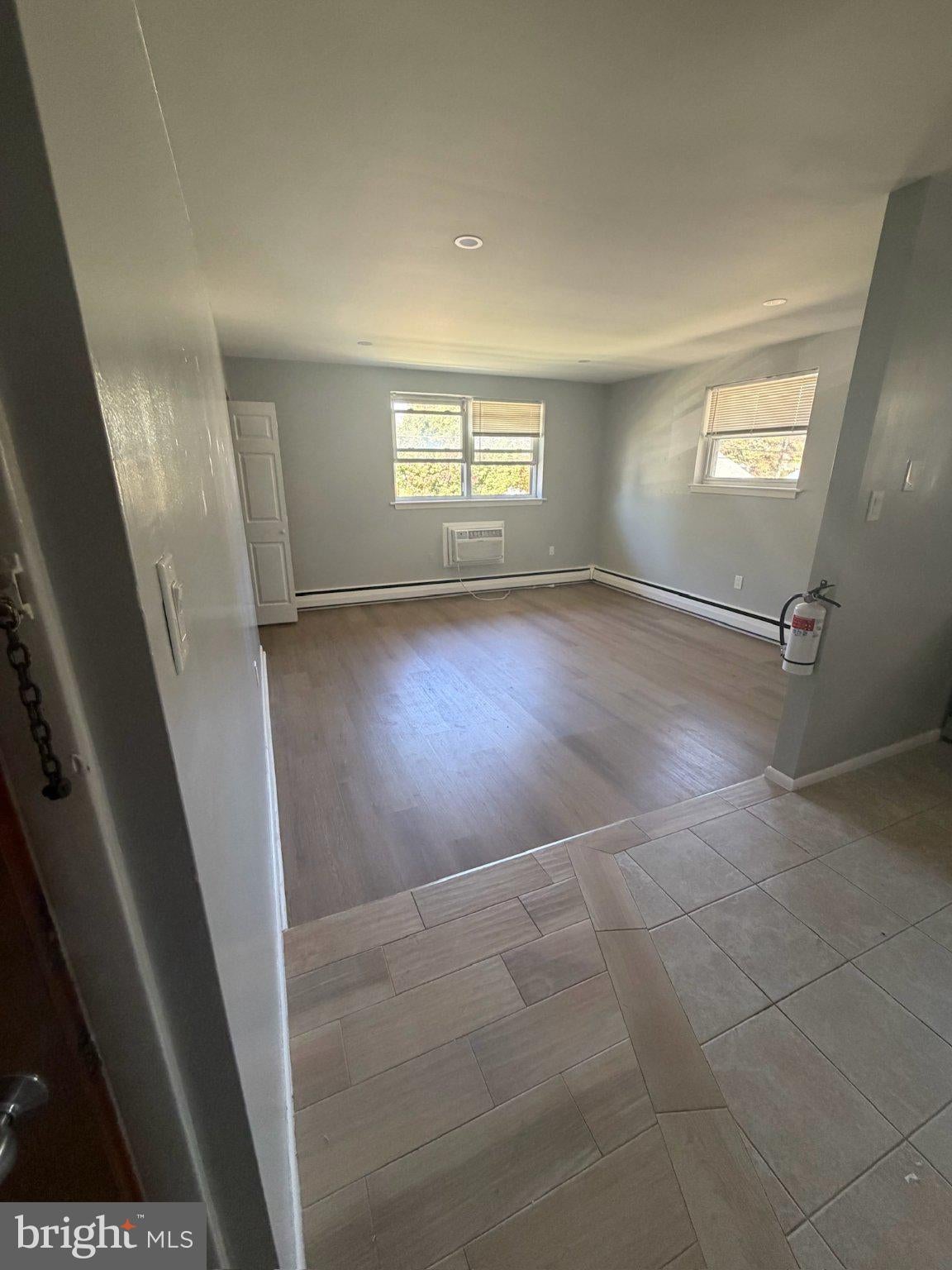 500 KENDALL BOULEVARD 1B
