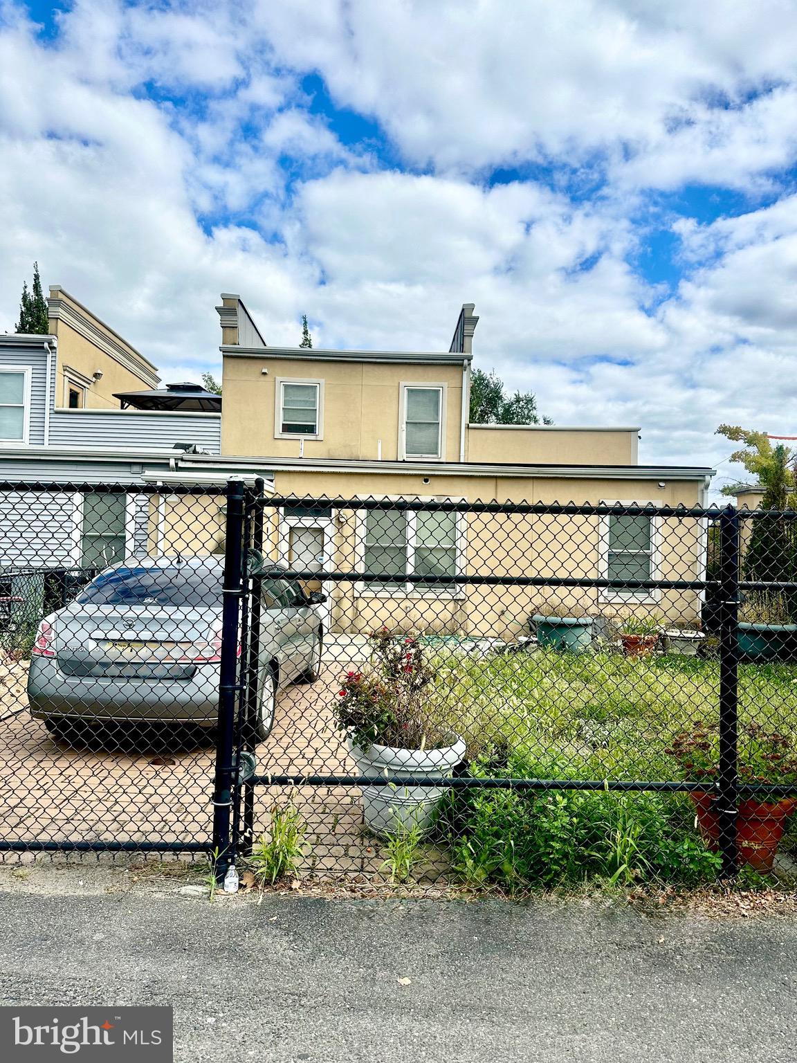 FAIRHILL - Residential