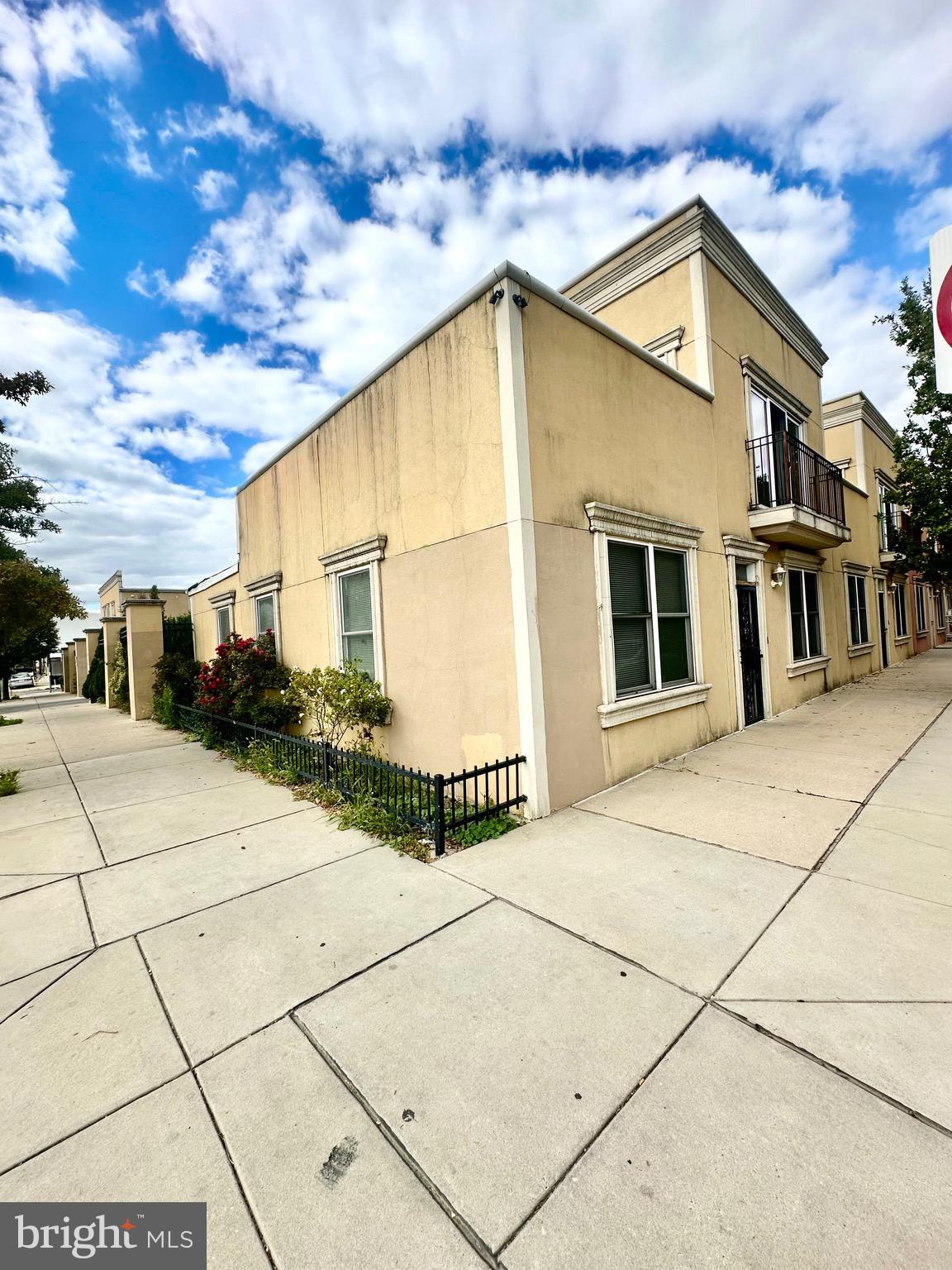 3300 N 4TH STREET