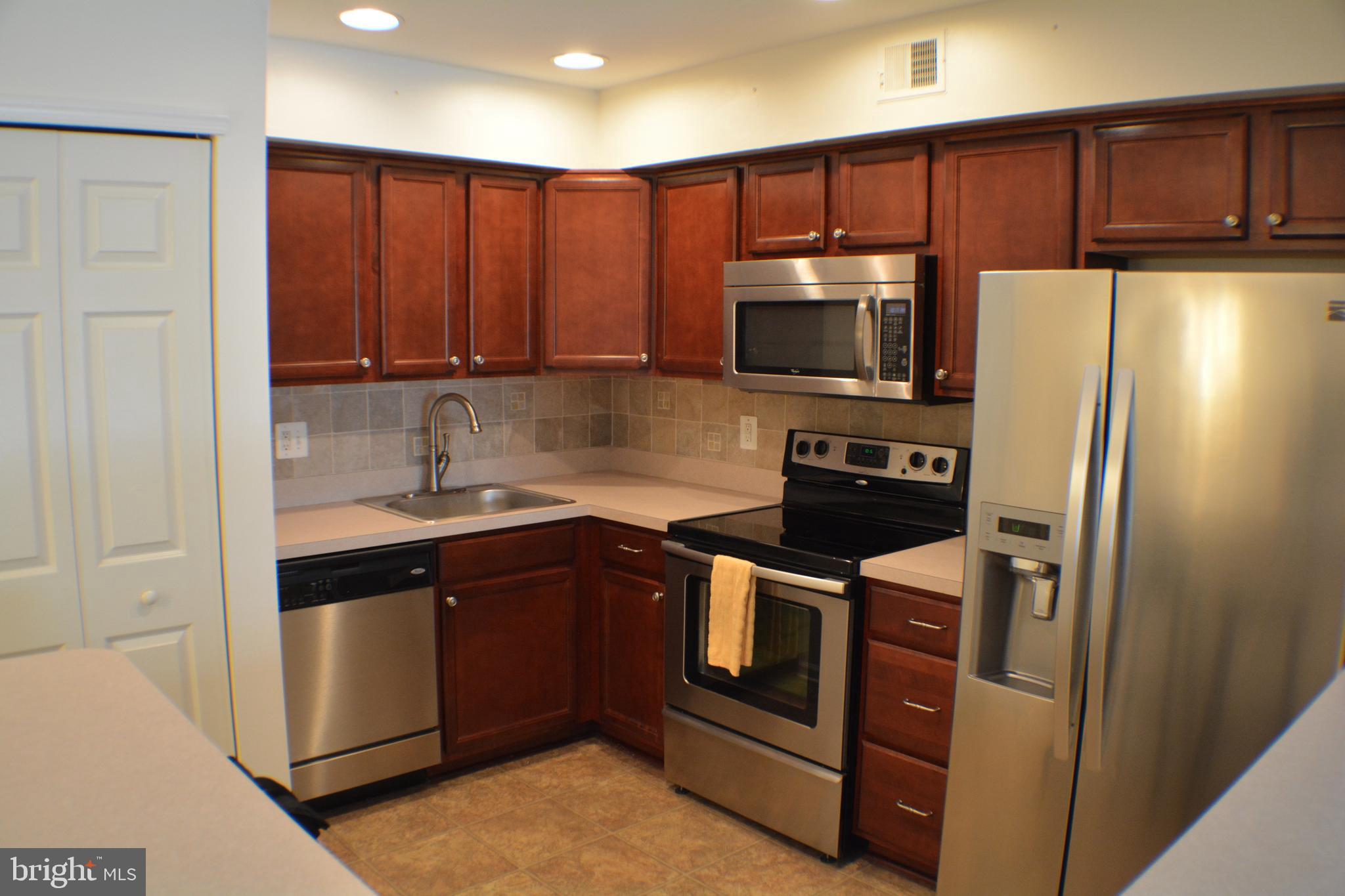 OXFORD OF BLUE BELL - Residential Lease