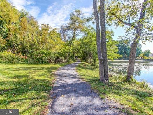 OXFORD OF BLUE BELL - Residential Lease