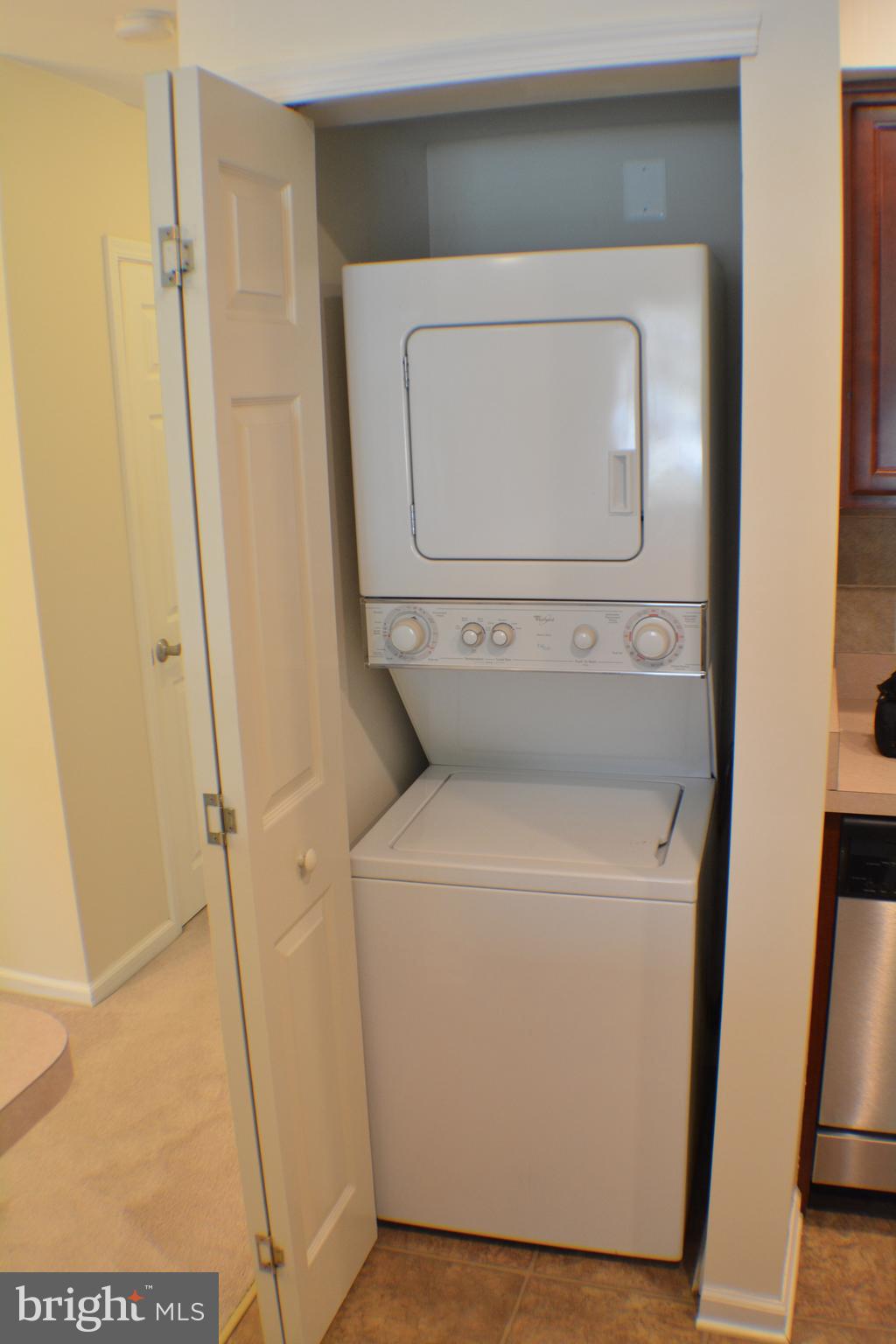 OXFORD OF BLUE BELL - Residential Lease