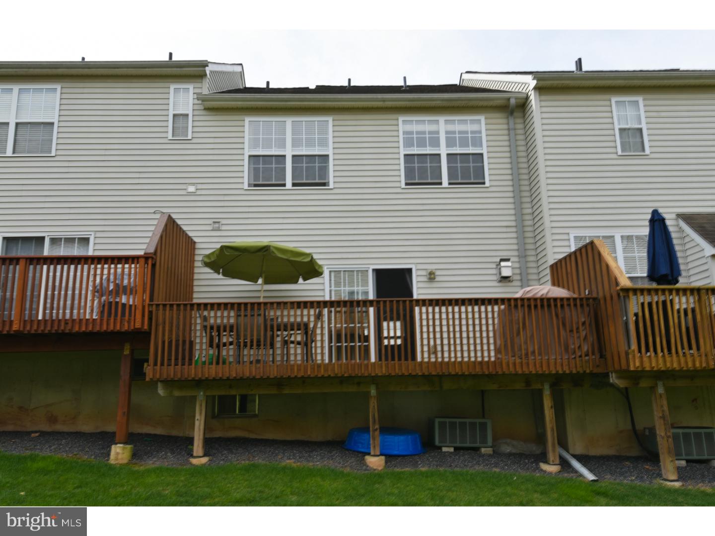 FRENCH CREEK TOWNH - Residential