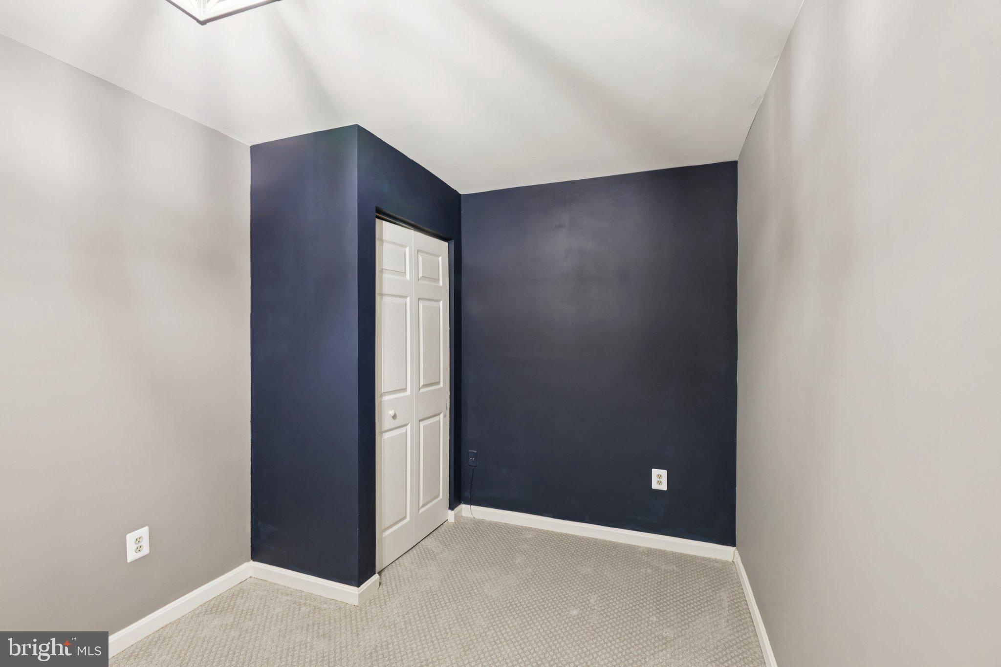 KINCAID FOREST - Residential Lease