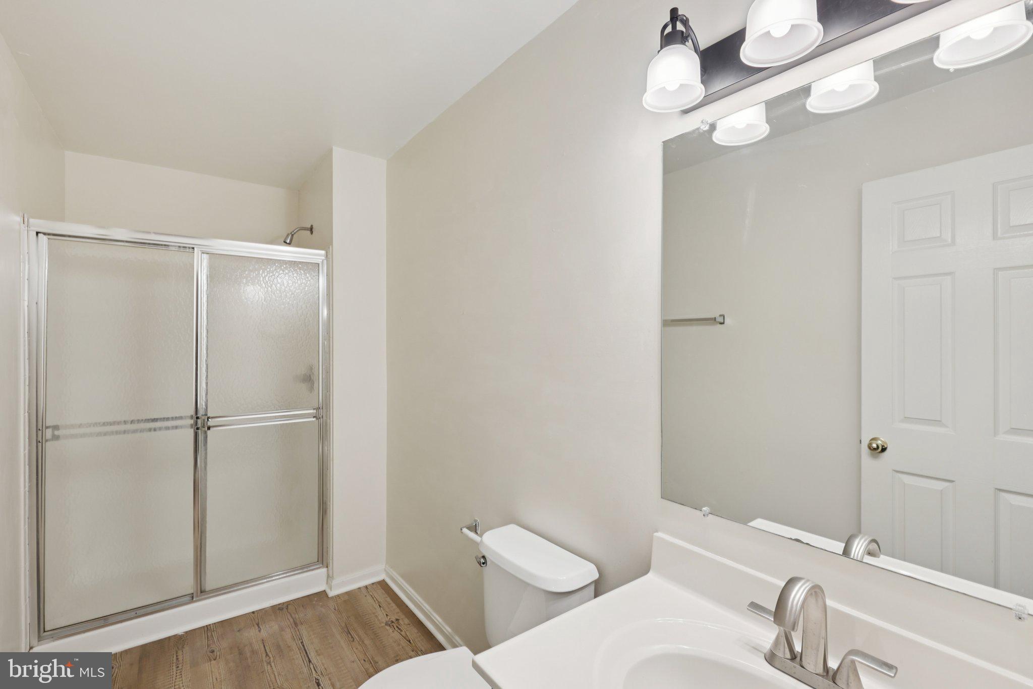 KINCAID FOREST - Residential Lease