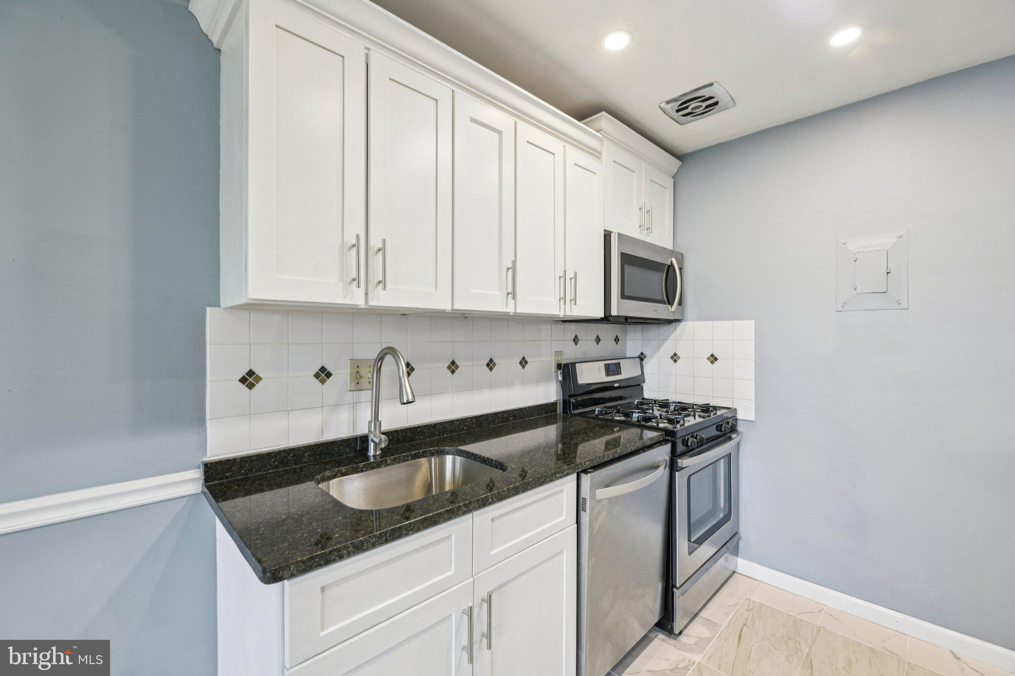 CARROLLAN GARDENS - Residential