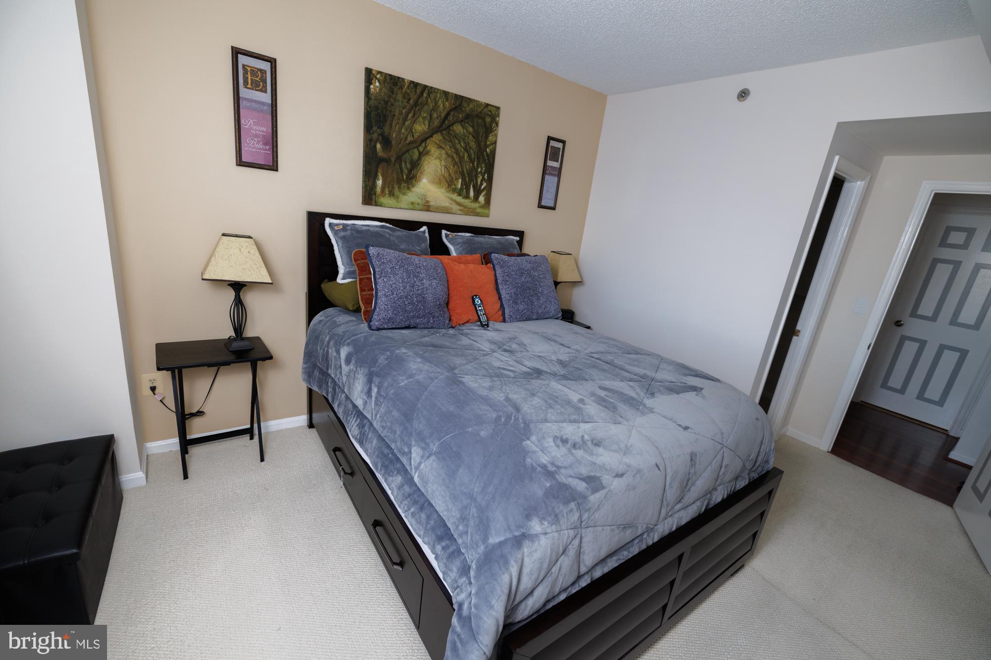 24 COURTHOUSE SQUARE 1007 (PH7)