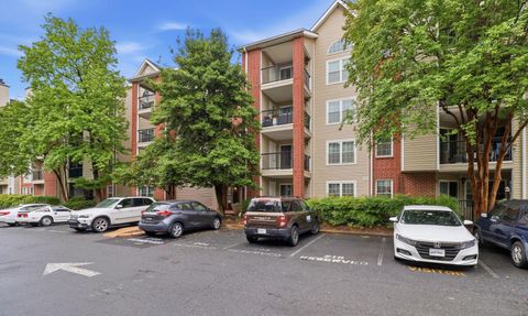 Photo of 3311 Wyndham Cir #2202, ALEXANDRIA, VA 22302 (MLS # VAAX2060620)