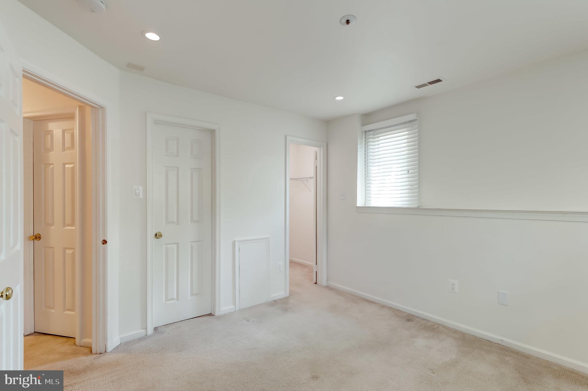 DORSEY HALL - Residential