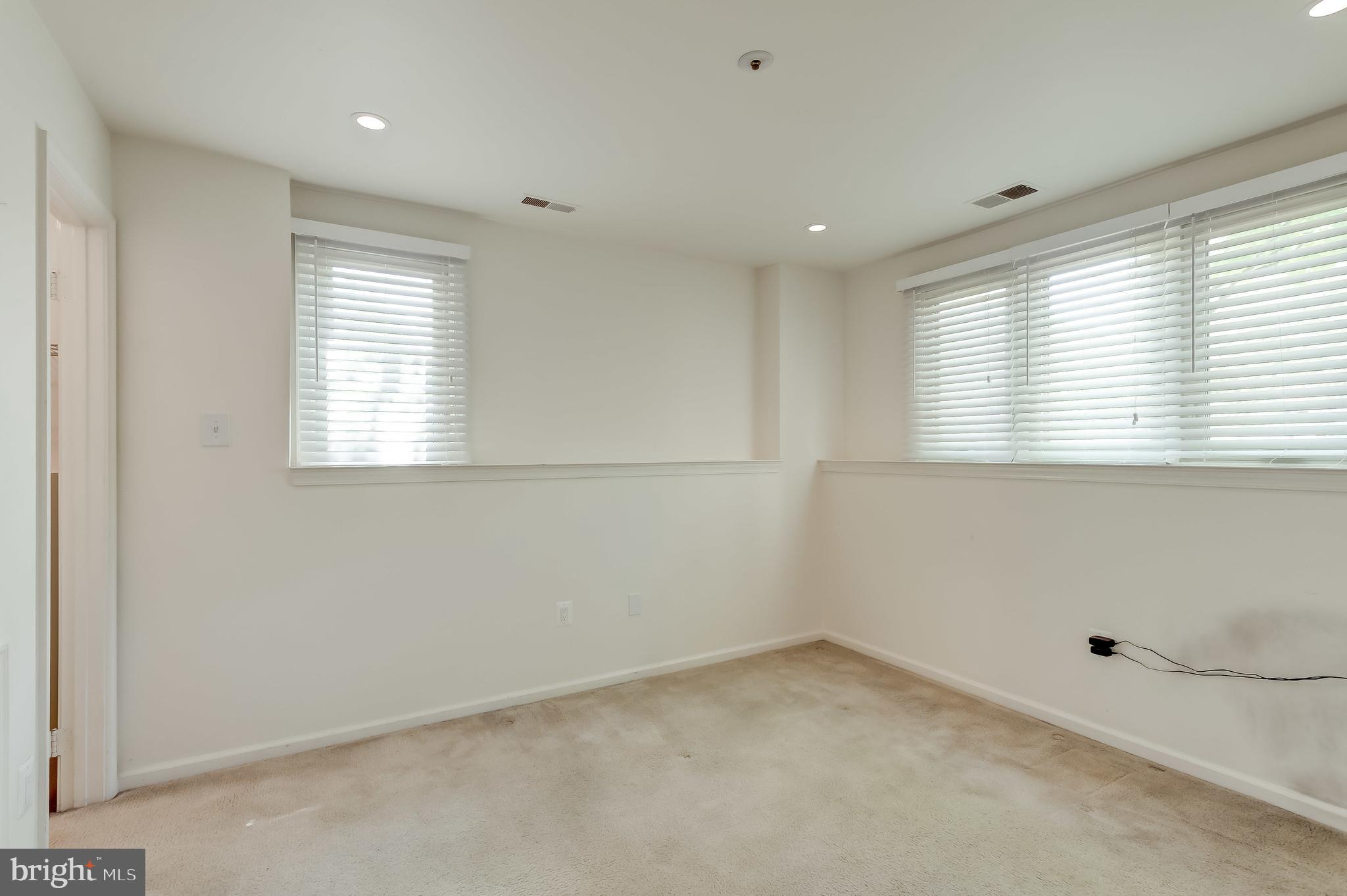 DORSEY HALL - Residential