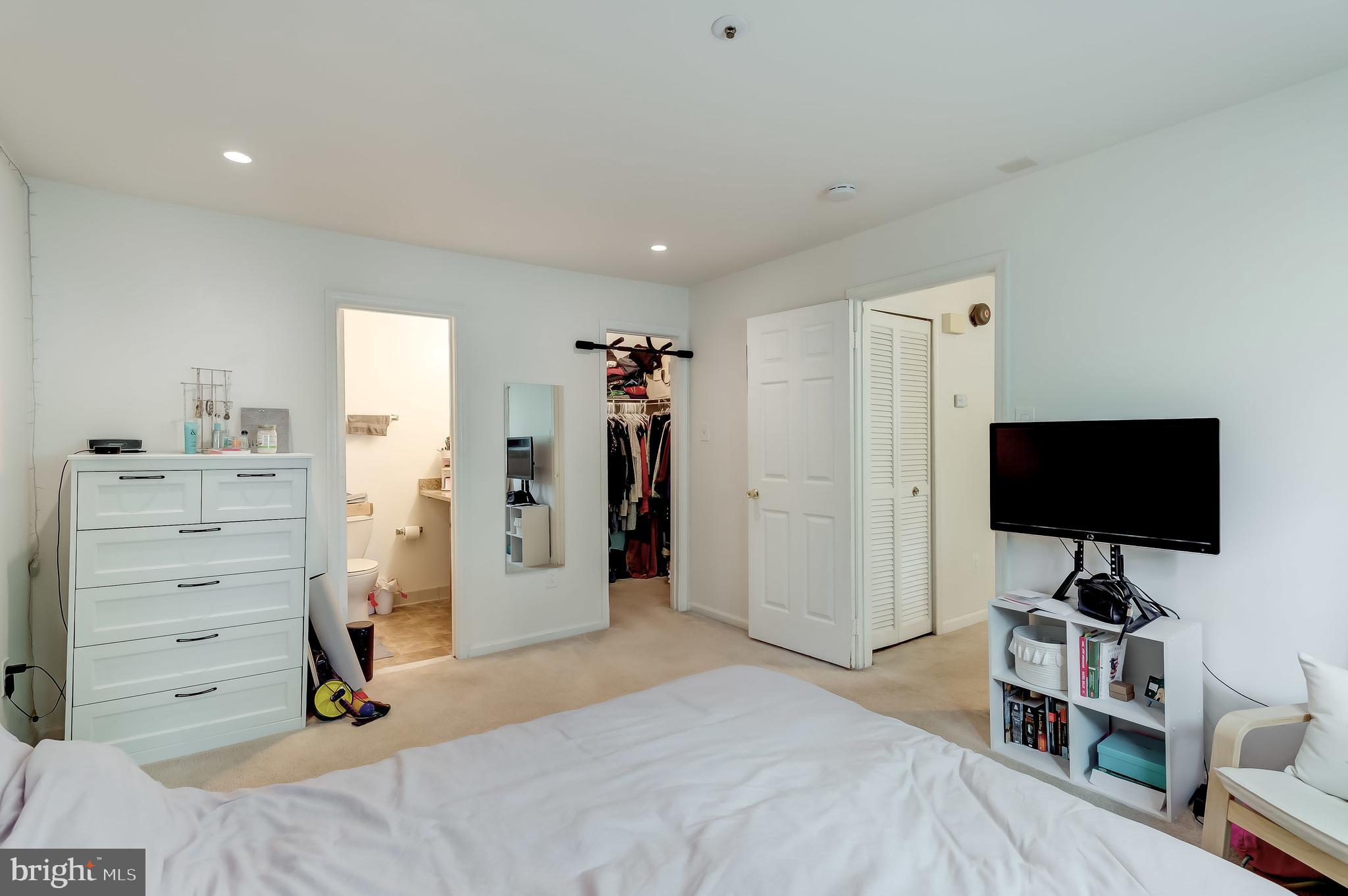 DORSEY HALL - Residential