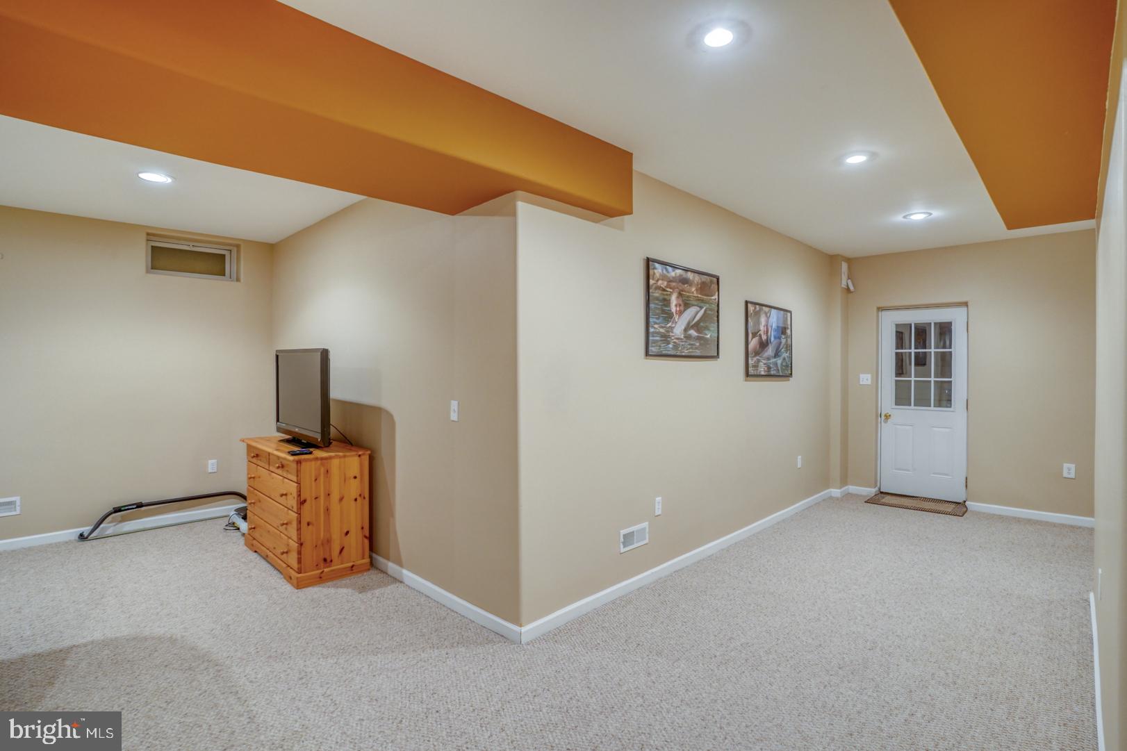 BAY POINTE - Residential