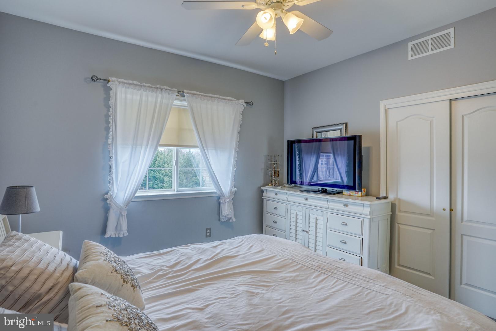 BAY POINTE - Residential