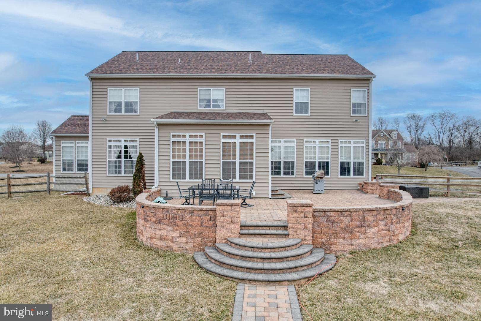 BAY POINTE - Residential