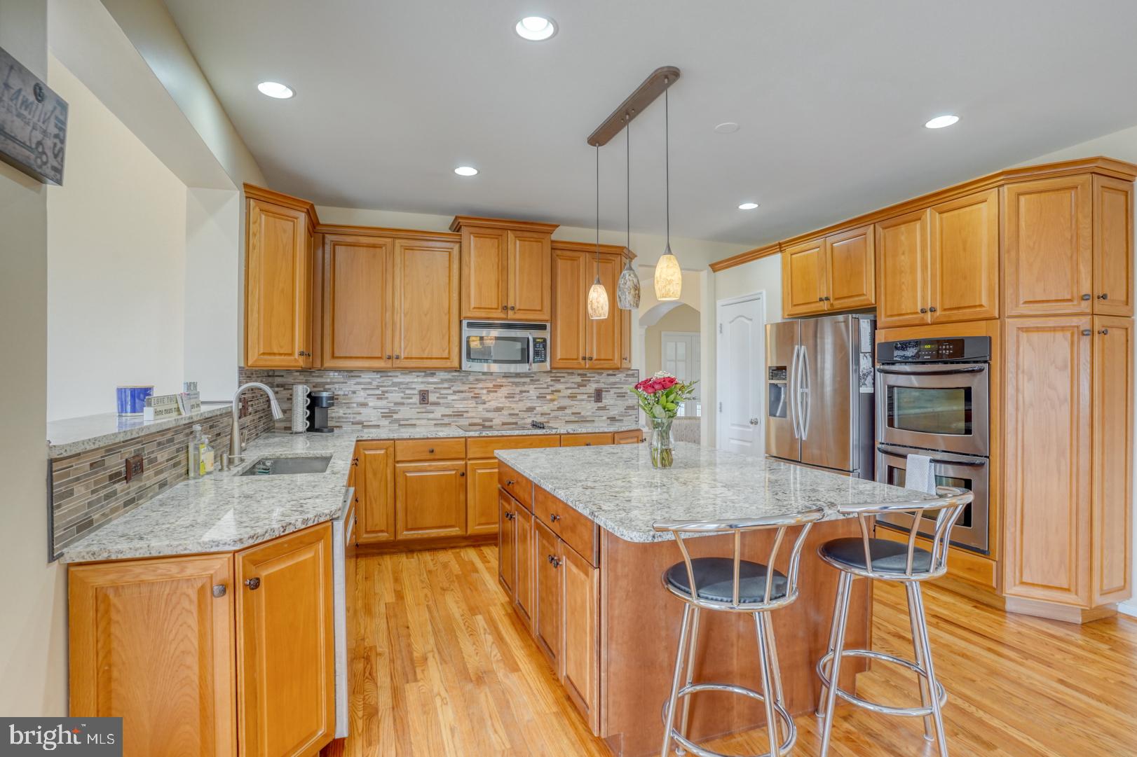 BAY POINTE - Residential