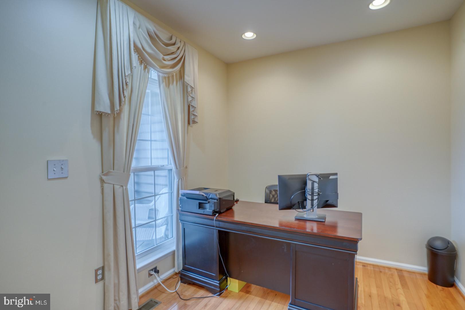 BAY POINTE - Residential