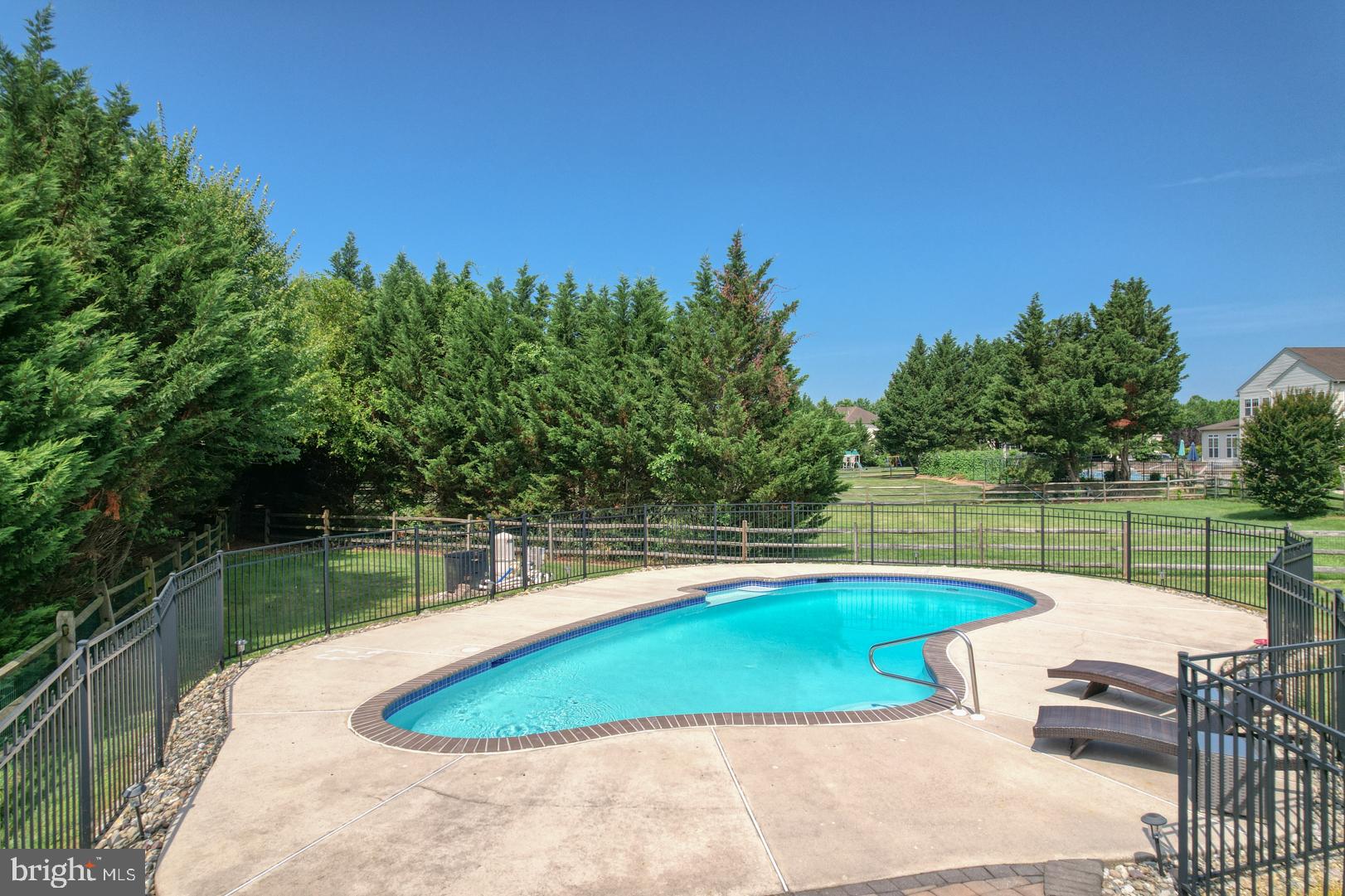 BAY POINTE - Residential