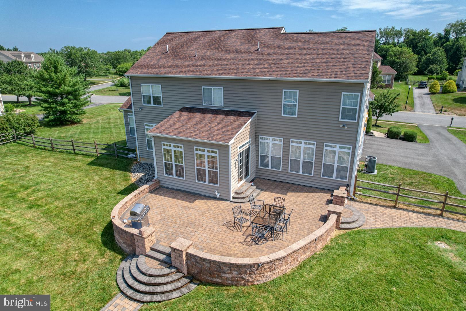 BAY POINTE - Residential