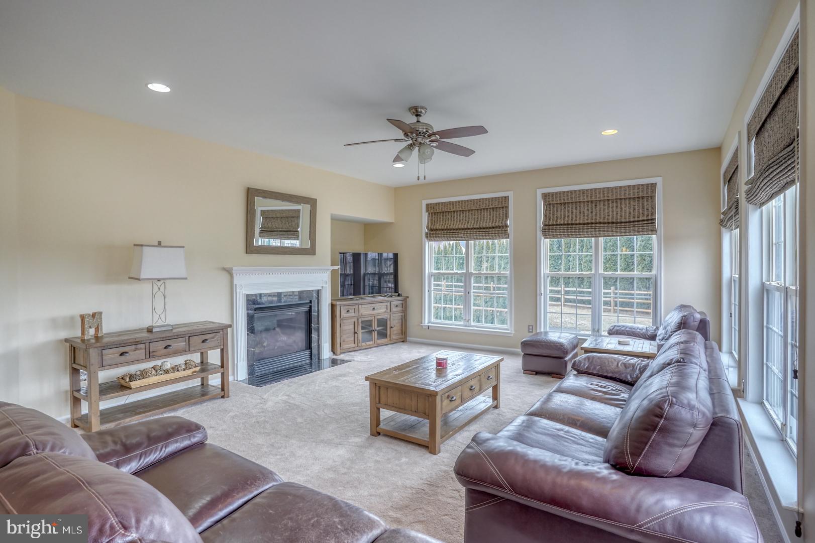 BAY POINTE - Residential