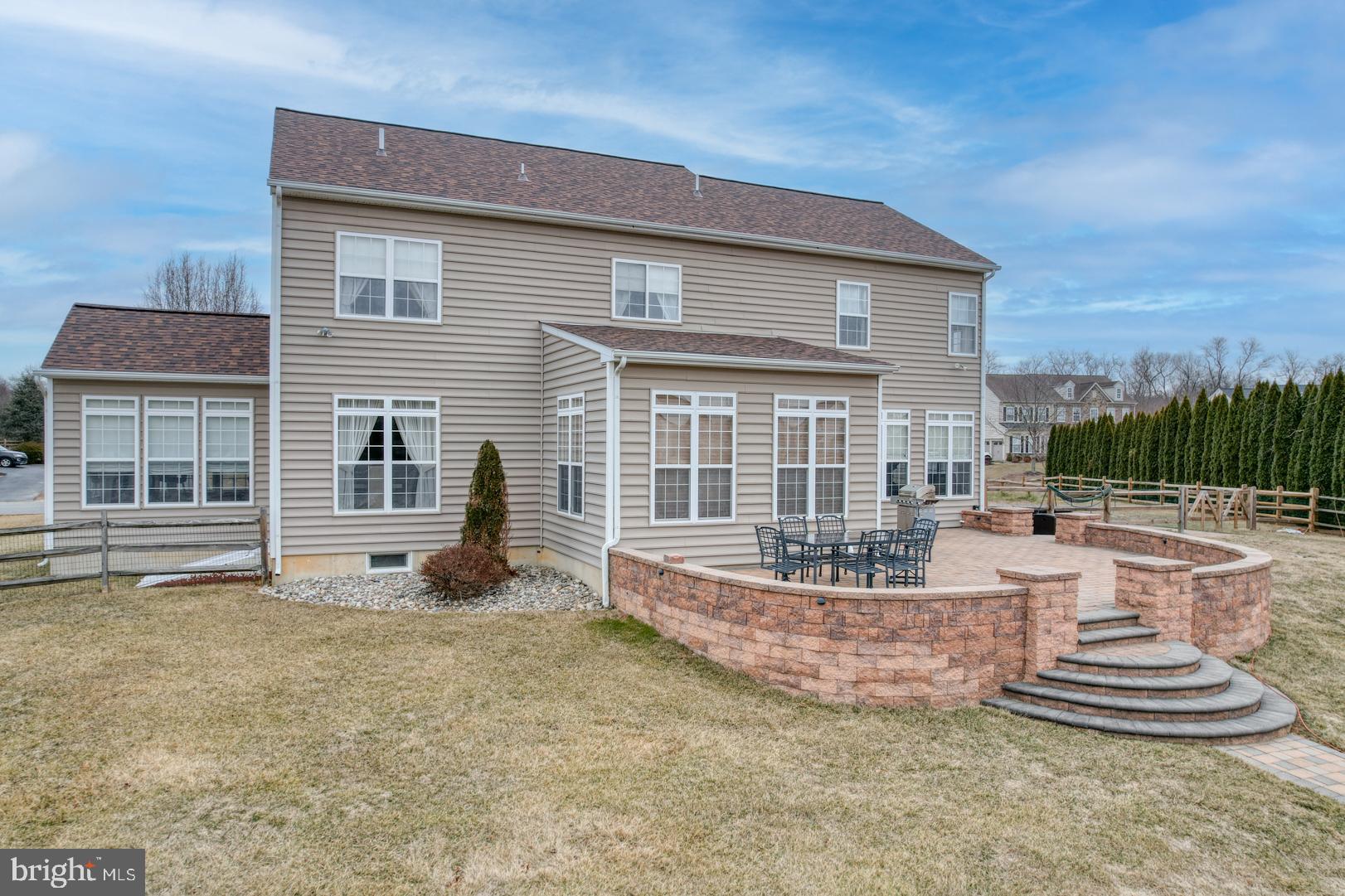 BAY POINTE - Residential