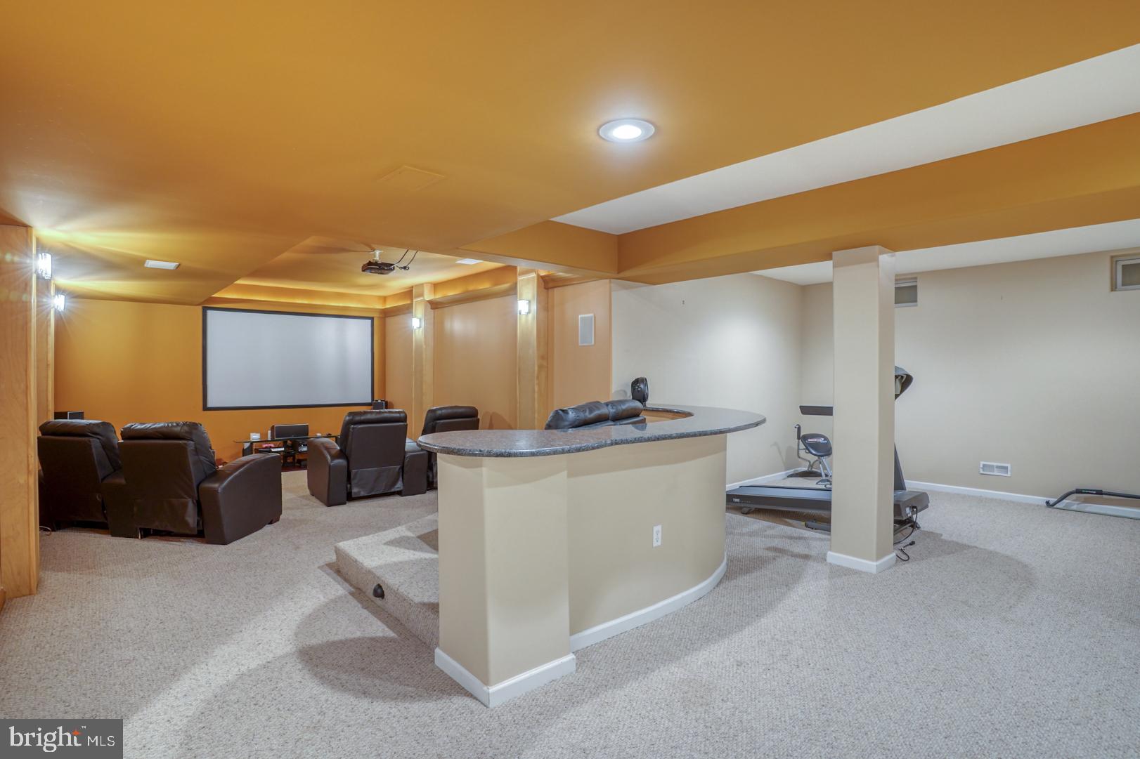 BAY POINTE - Residential