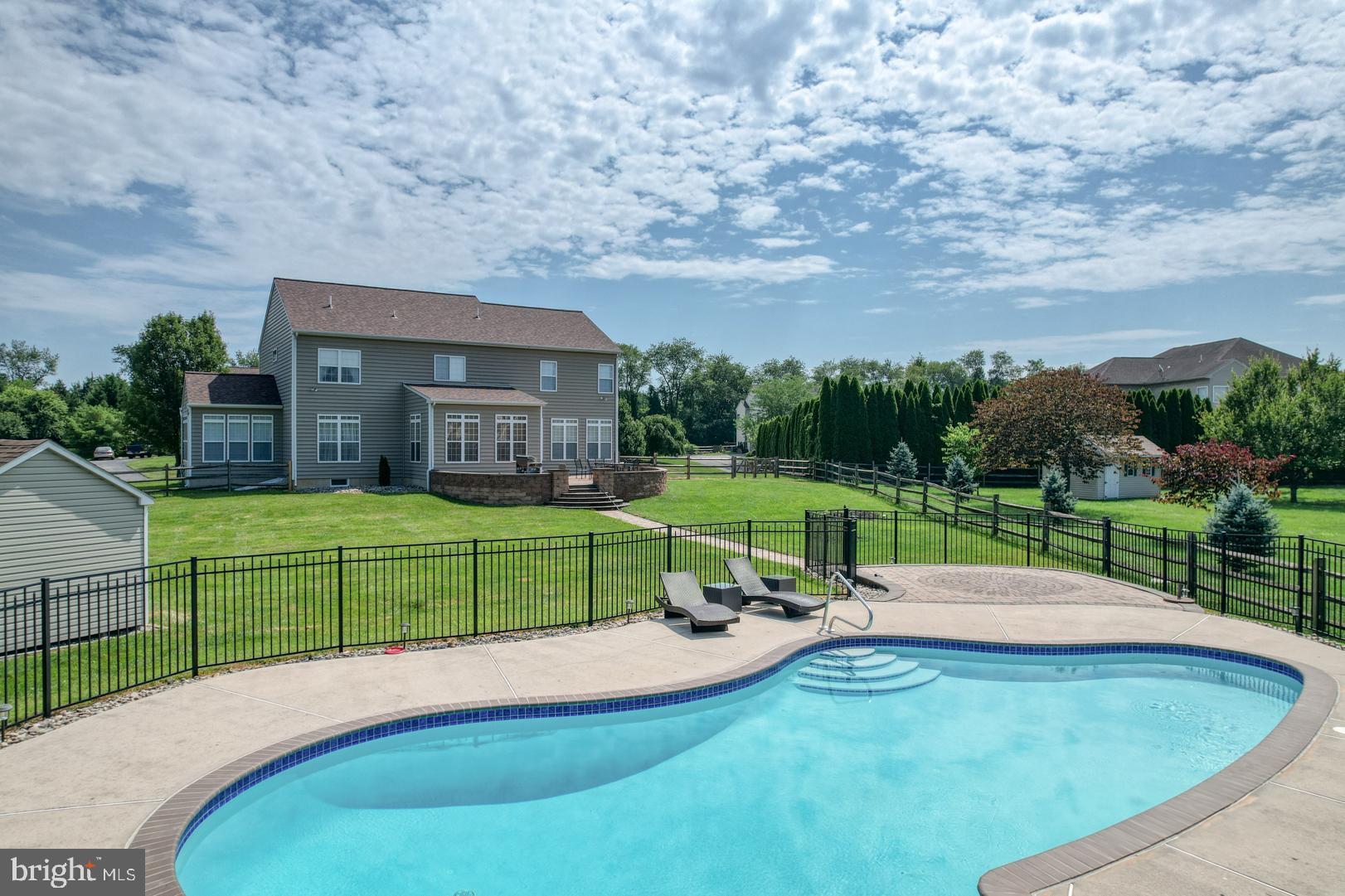BAY POINTE - Residential