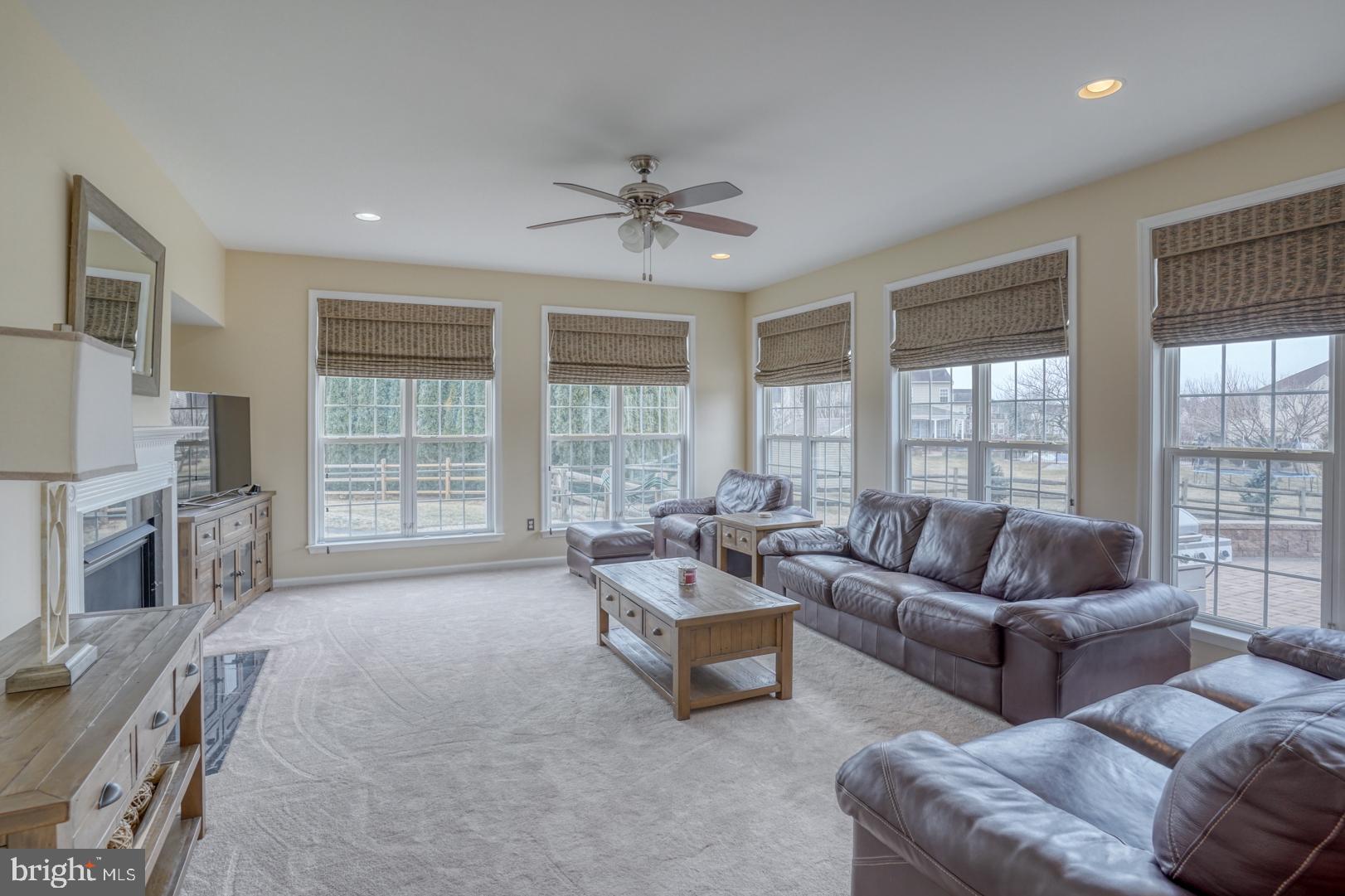 BAY POINTE - Residential