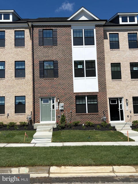 Townhouse For Rent - 5213 Water Lily Road<br/> UPPER MARLBORO, MD 20772
