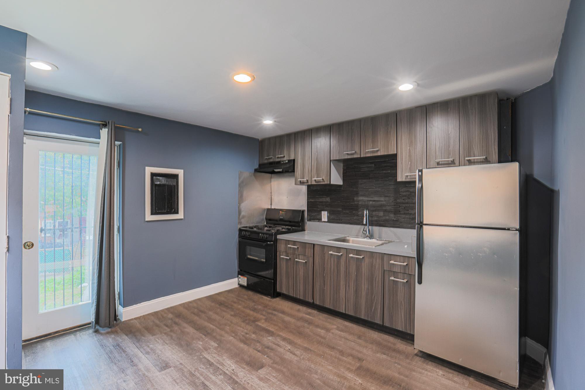 CHERRY HILL - Residential