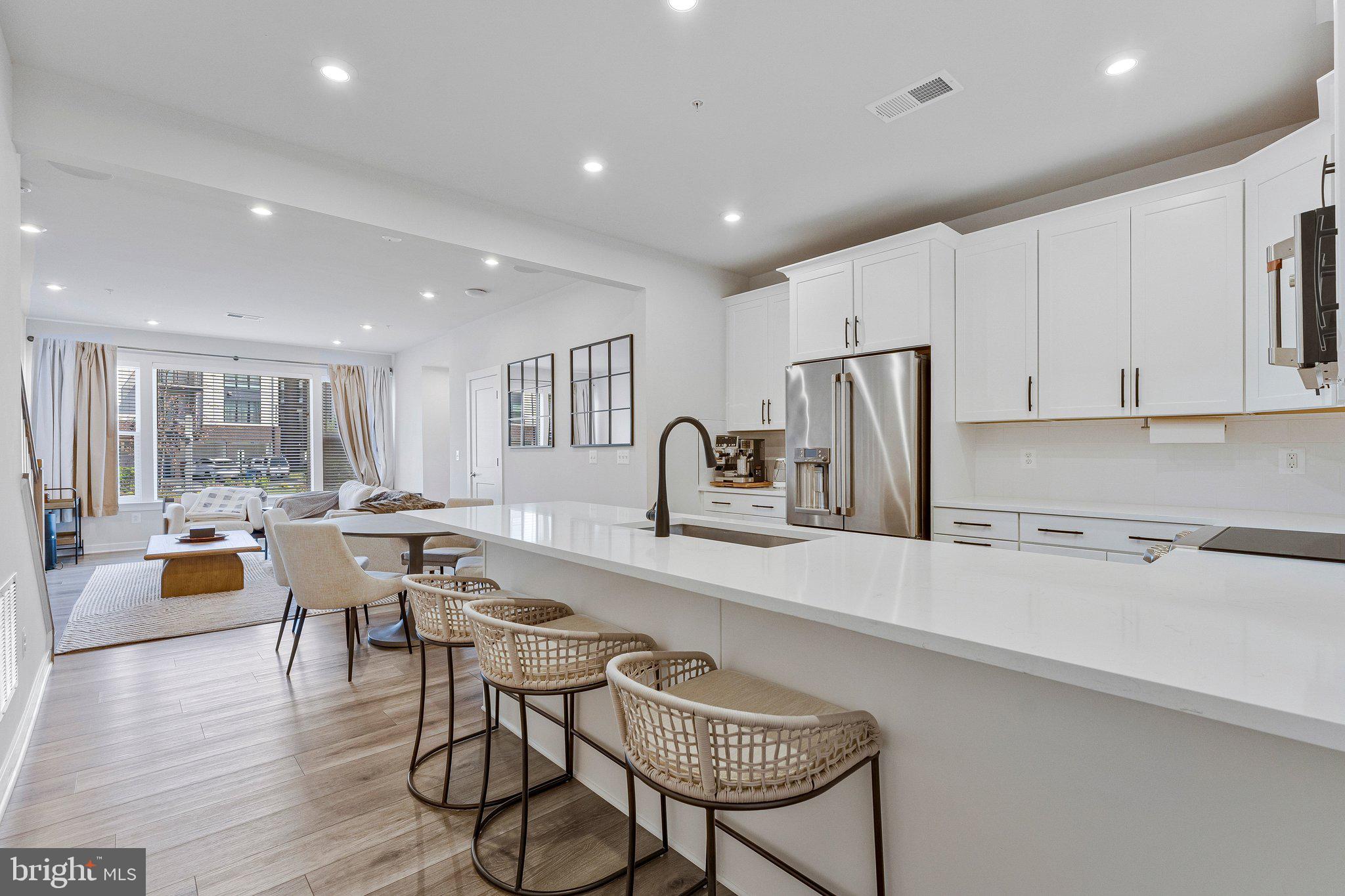 ASHBURN STATION - Residential