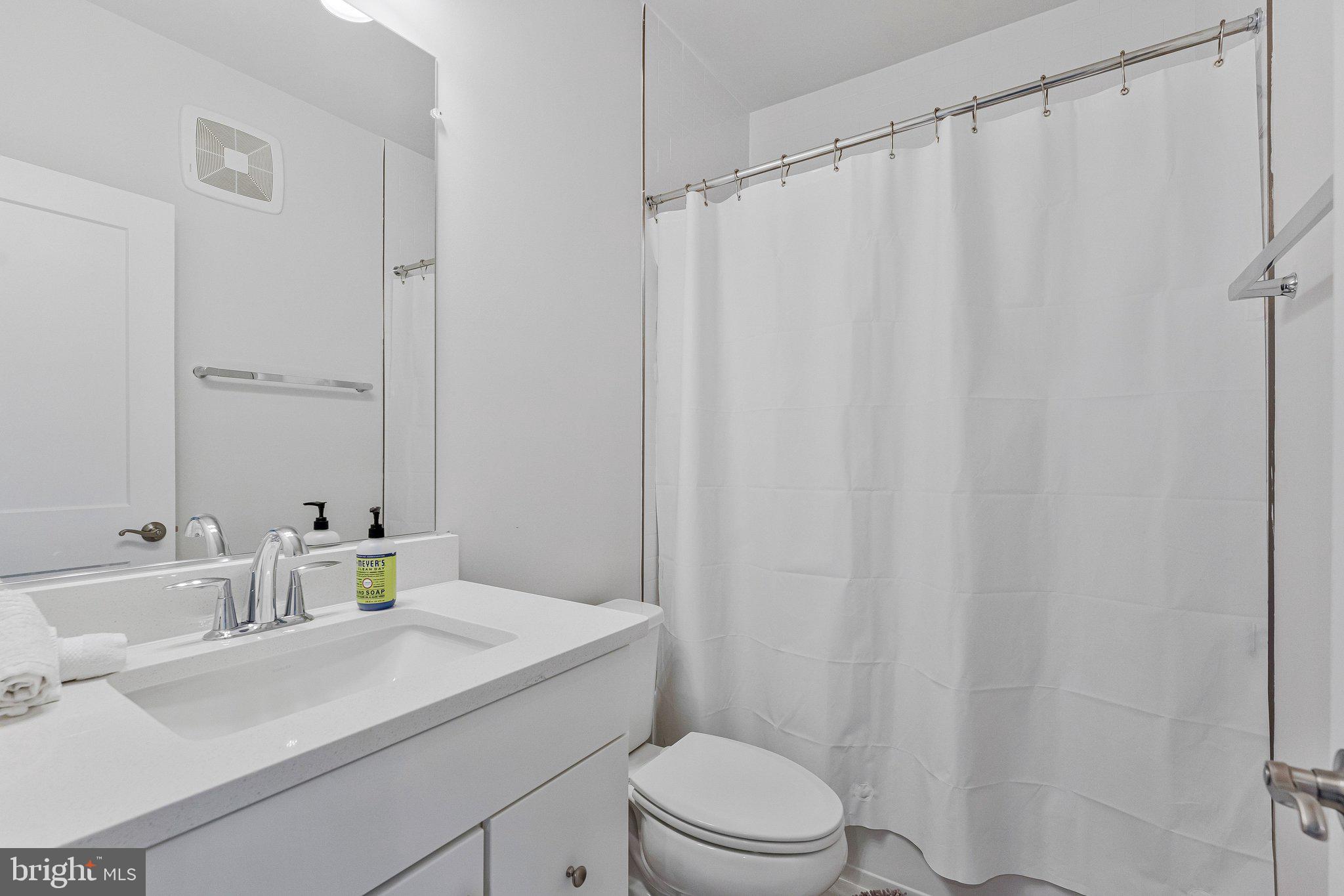 ASHBURN STATION - Residential