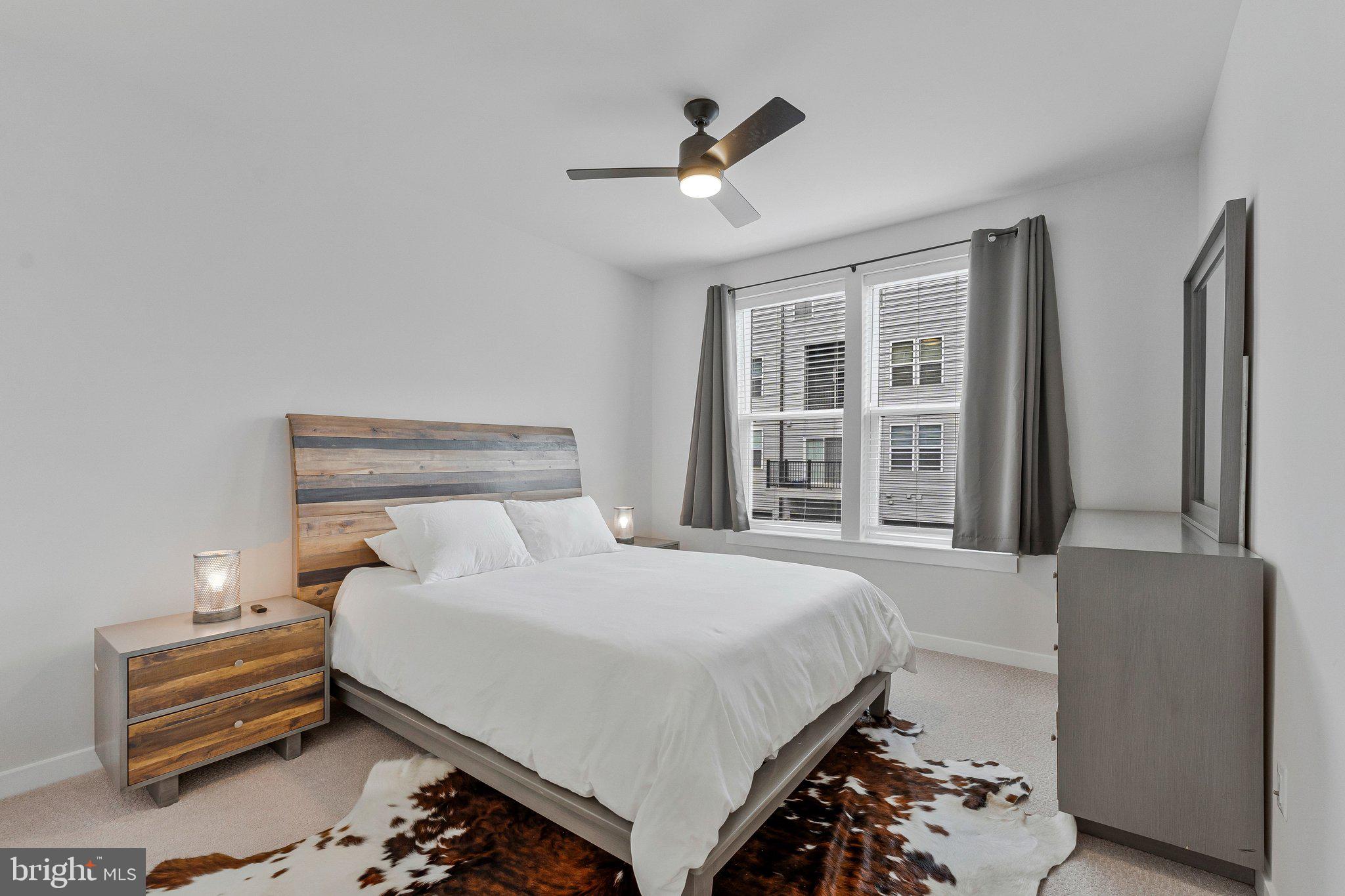 ASHBURN STATION - Residential