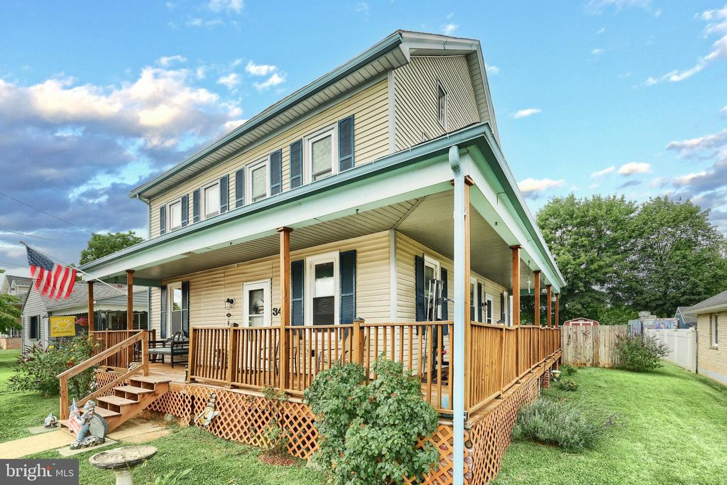Photo of 34 W High Street, WINDSOR, PA 17366 (MLS # PAYK2088688)