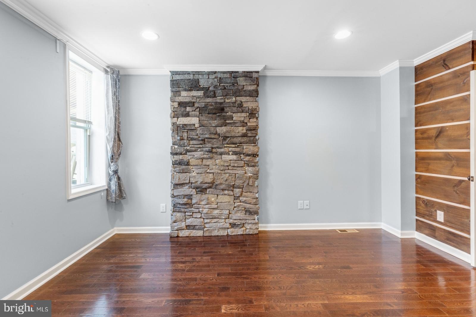 POINT BREEZE - Residential Lease