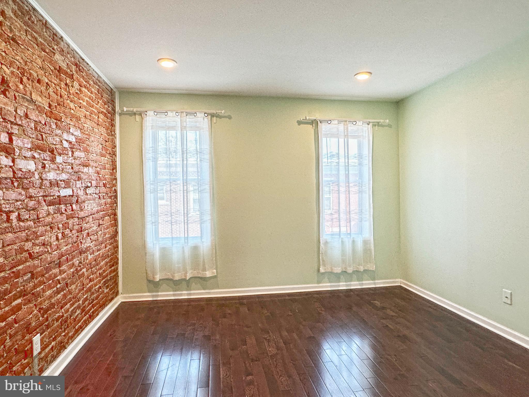 POINT BREEZE - Residential Lease